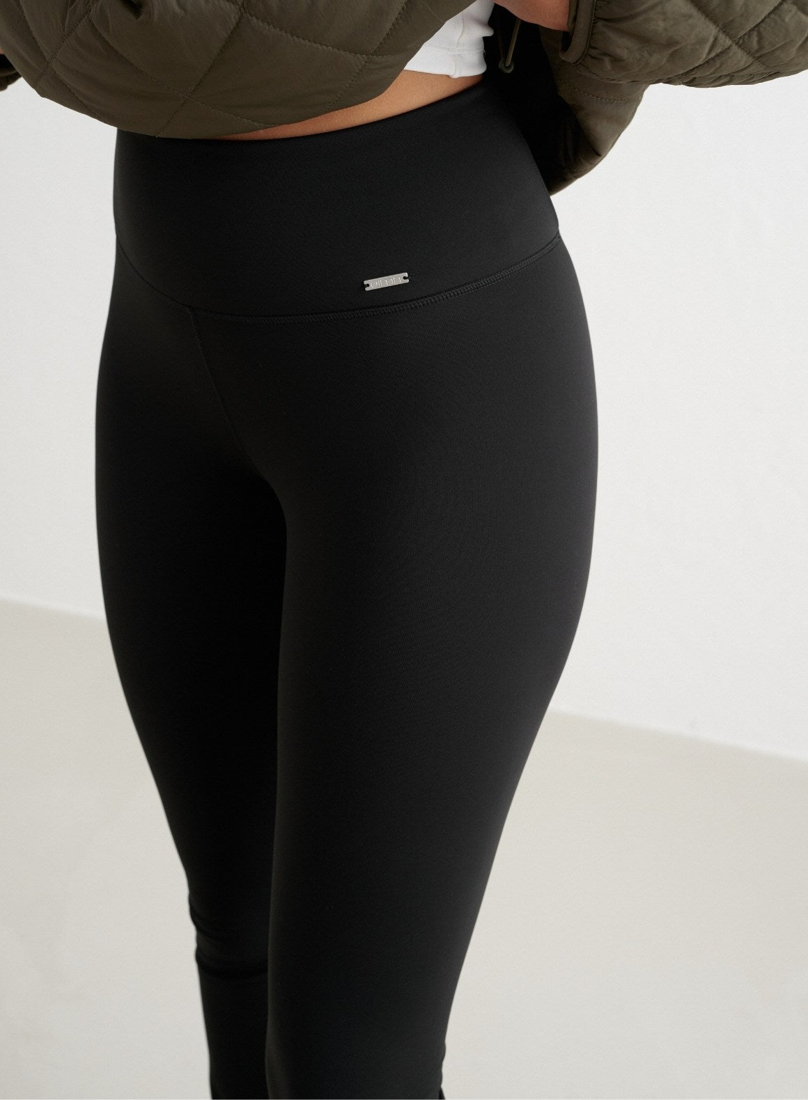 Black Thermal Fleece-Lined Leggings for Women - High Waisted Winter Tights with Warm Flare Design - Perfect for Yoga, Running & Cold Weather Outfits