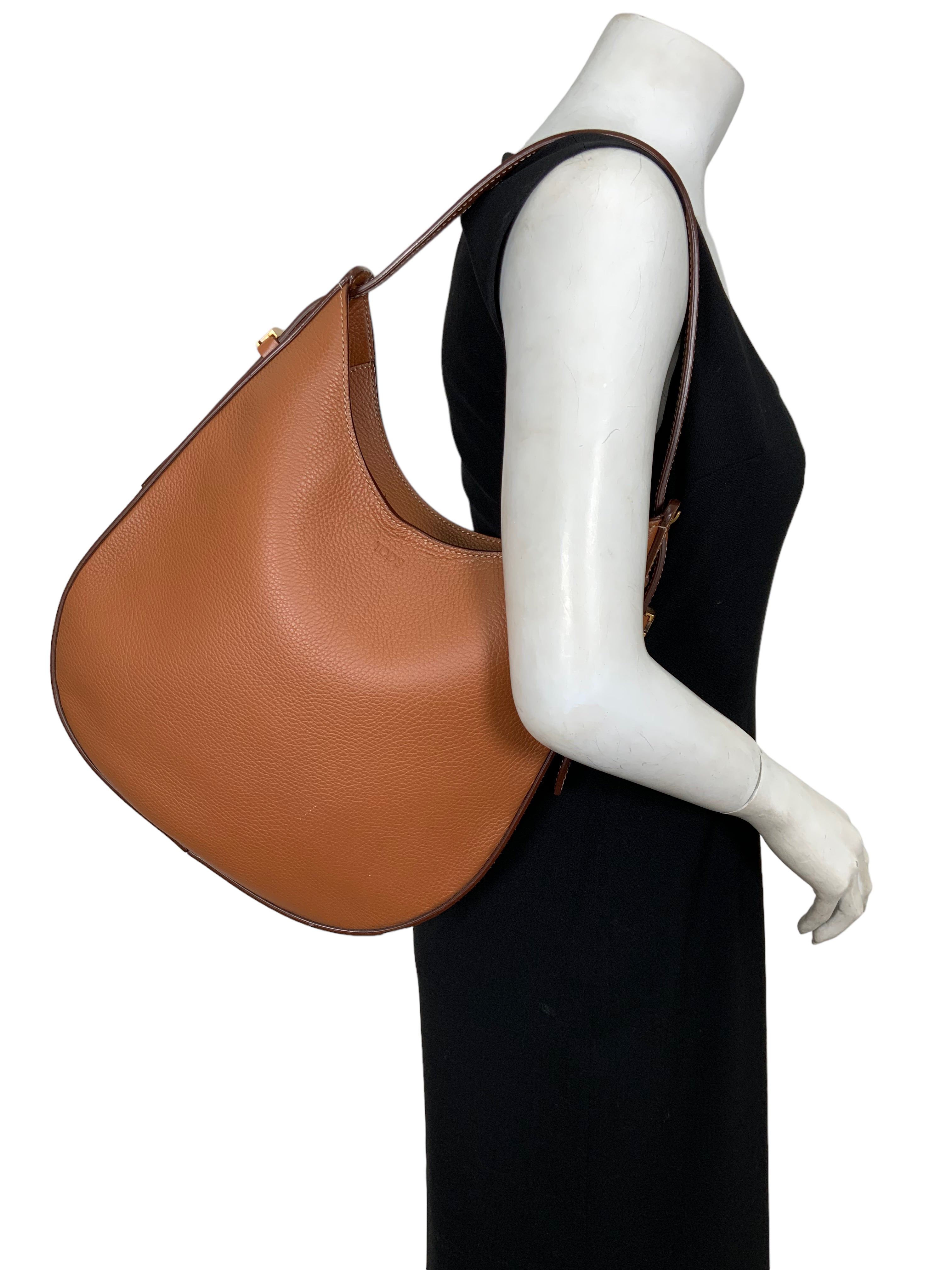 TOD'S Logo Plaque Leather Shoulder Bag for Women - Genuine Leather Designer Handbag - Perfect for Work, Travel & Everyday Use
