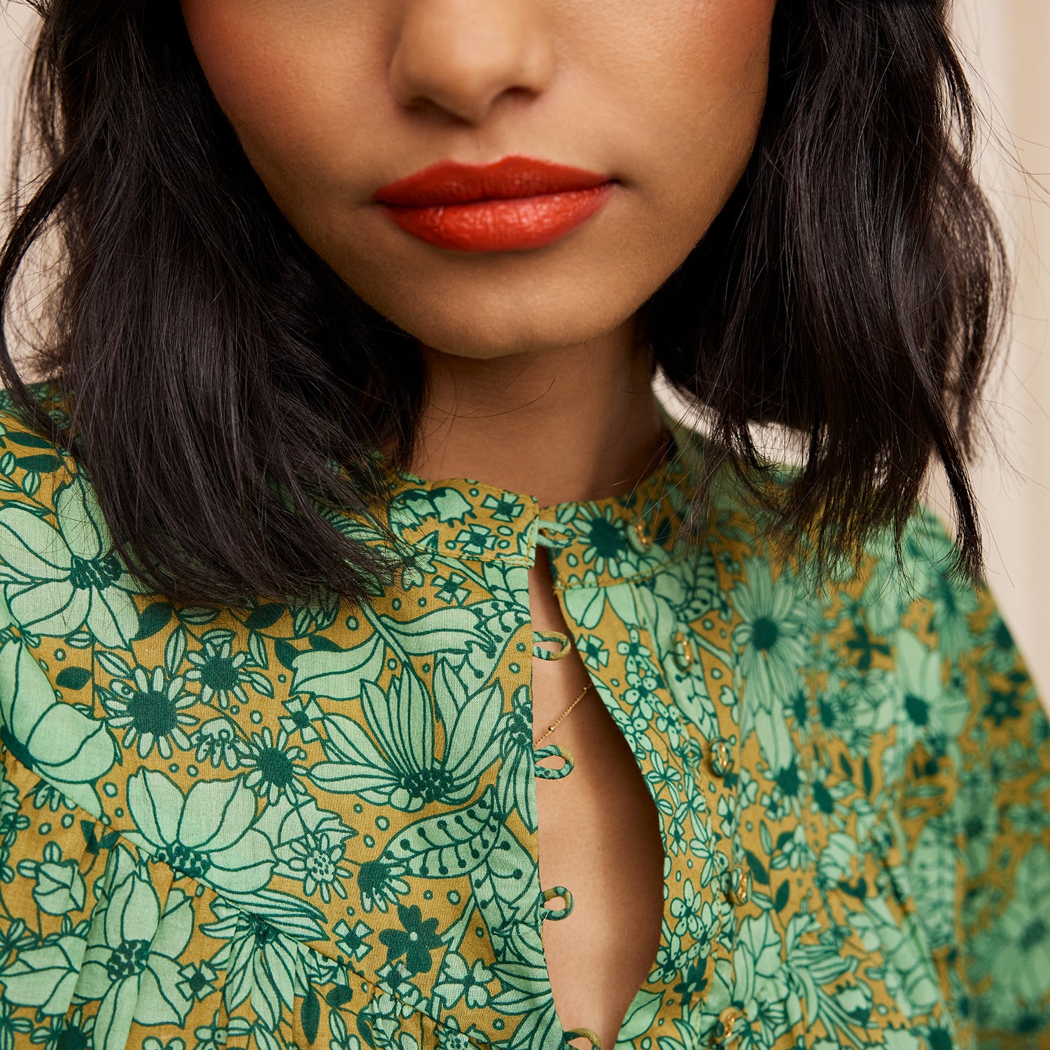 Evette Blouse - Elegant Women's Party Top for Cocktail Dresses & Night Out | Perfect for Date Nights, Girls Night Out, and Special Occasions