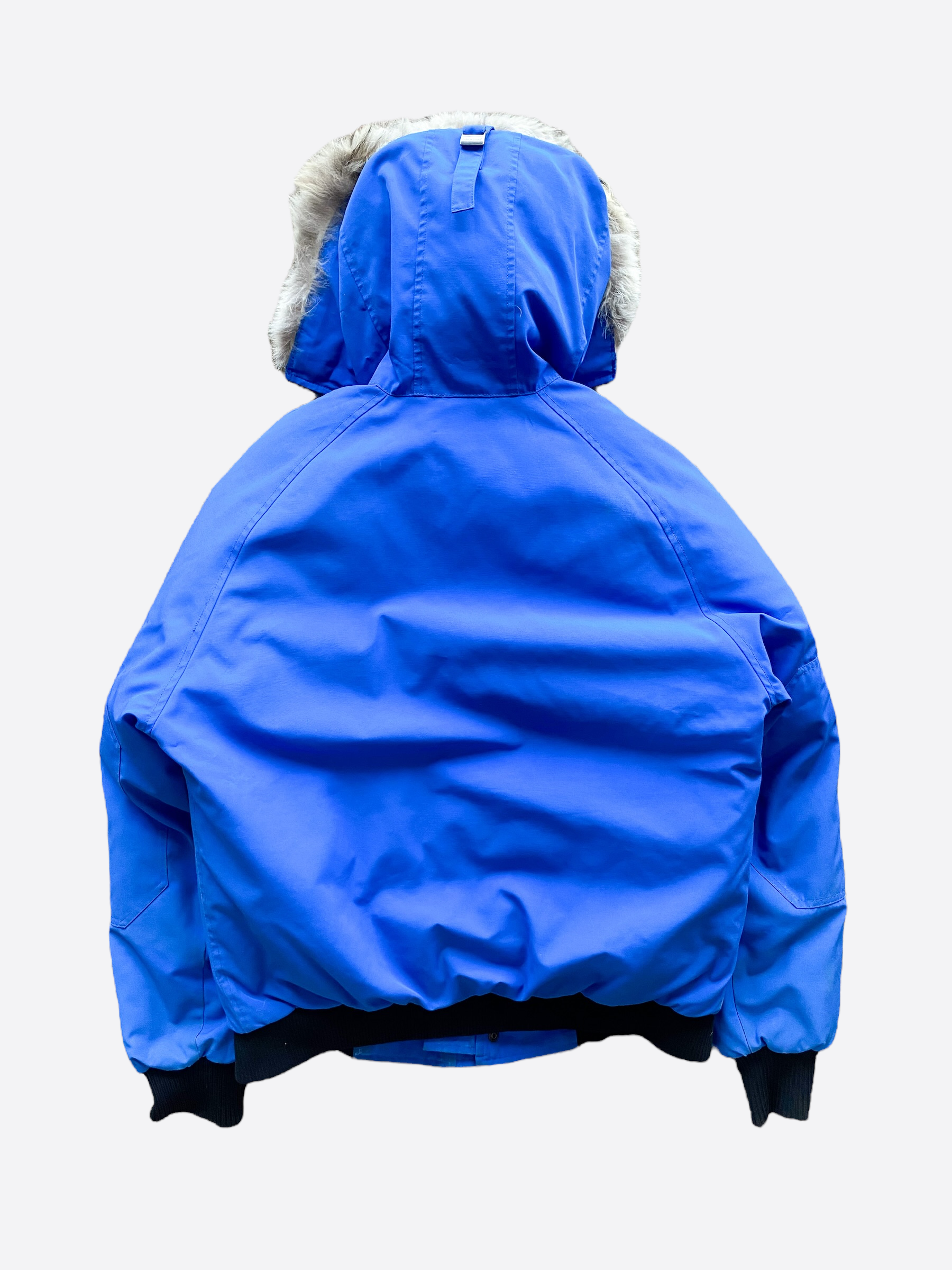 Canada Goose Royal PBI Blue Chilliwack Men's Bomber Jacket - Waterproof Winter Coat for Cold Weather, Outdoor Activities & Urban Style
