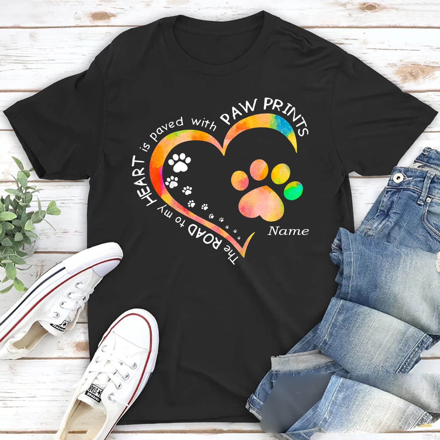 Custom Dog Mom T-Shirt with Paw Prints & Personalized Dog Names - Heart Design for Women & Men - Perfect Gift for Mother's Day - Multicolor Options - Ideal for Dog Lovers, Pet Owners & Casual Wear