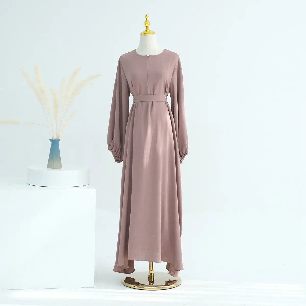 Elegant Muslim Women's Cuff Sleeve Abaya Dress - Modest Islamic Prayer Dress for Daily Wear & Special Occasions