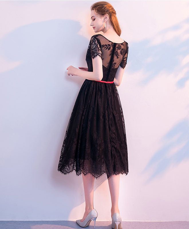 Elegant Black Lace Short Prom Dress for Women - Sexy Homecoming Party Gown - Perfect for Dances, Formals & Special Occasions