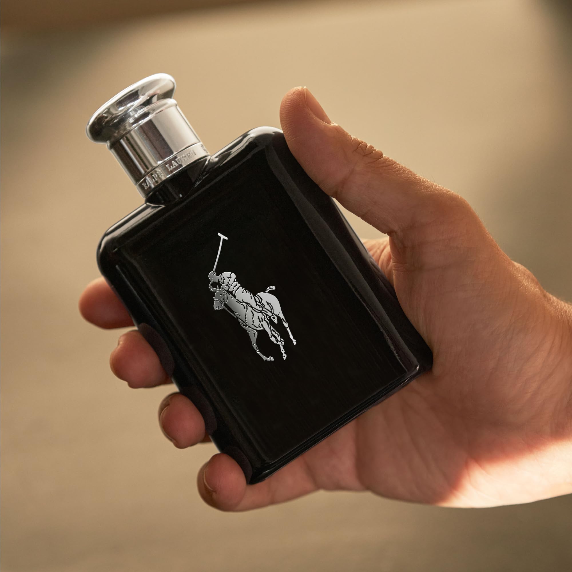 Ralph Lauren Polo Black Eau de Toilette for Men - Woody Fresh Cologne with Patchouli, Sandalwood & Mandarin - Medium Intensity Fragrance - Perfect for Date Night, Office & Everyday Wear