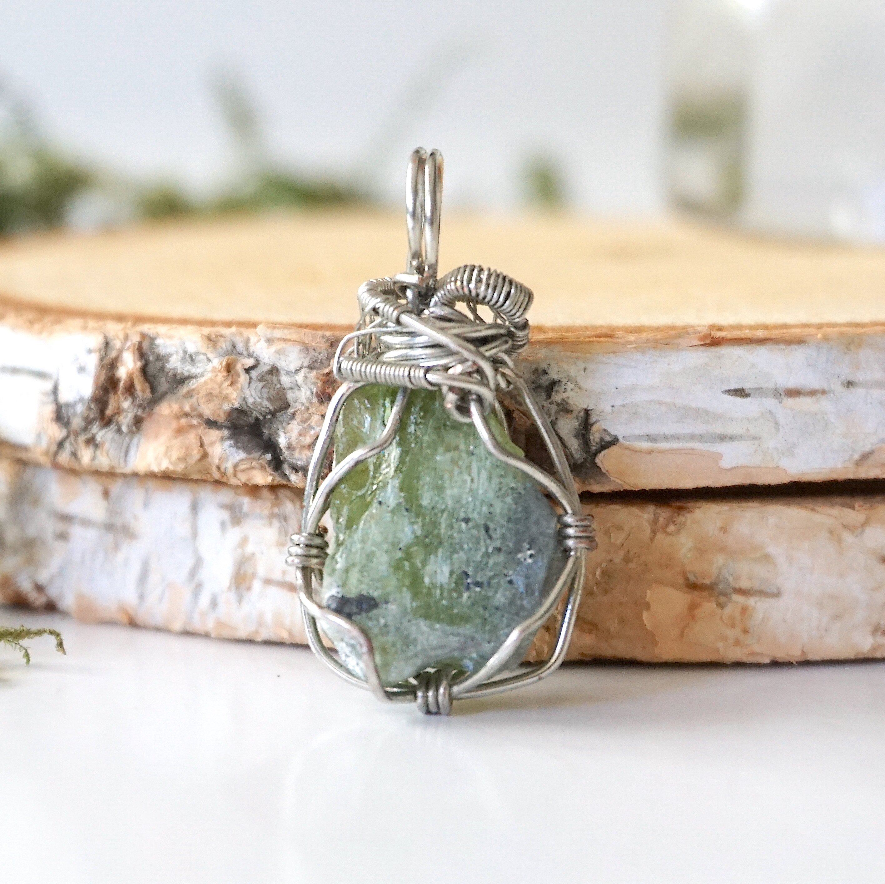 Natural Raw Peridot Pendant Necklace in 14K White Gold - Elegant Jewelry for Women, Perfect for Gifts, Weddings & Special Occasions
