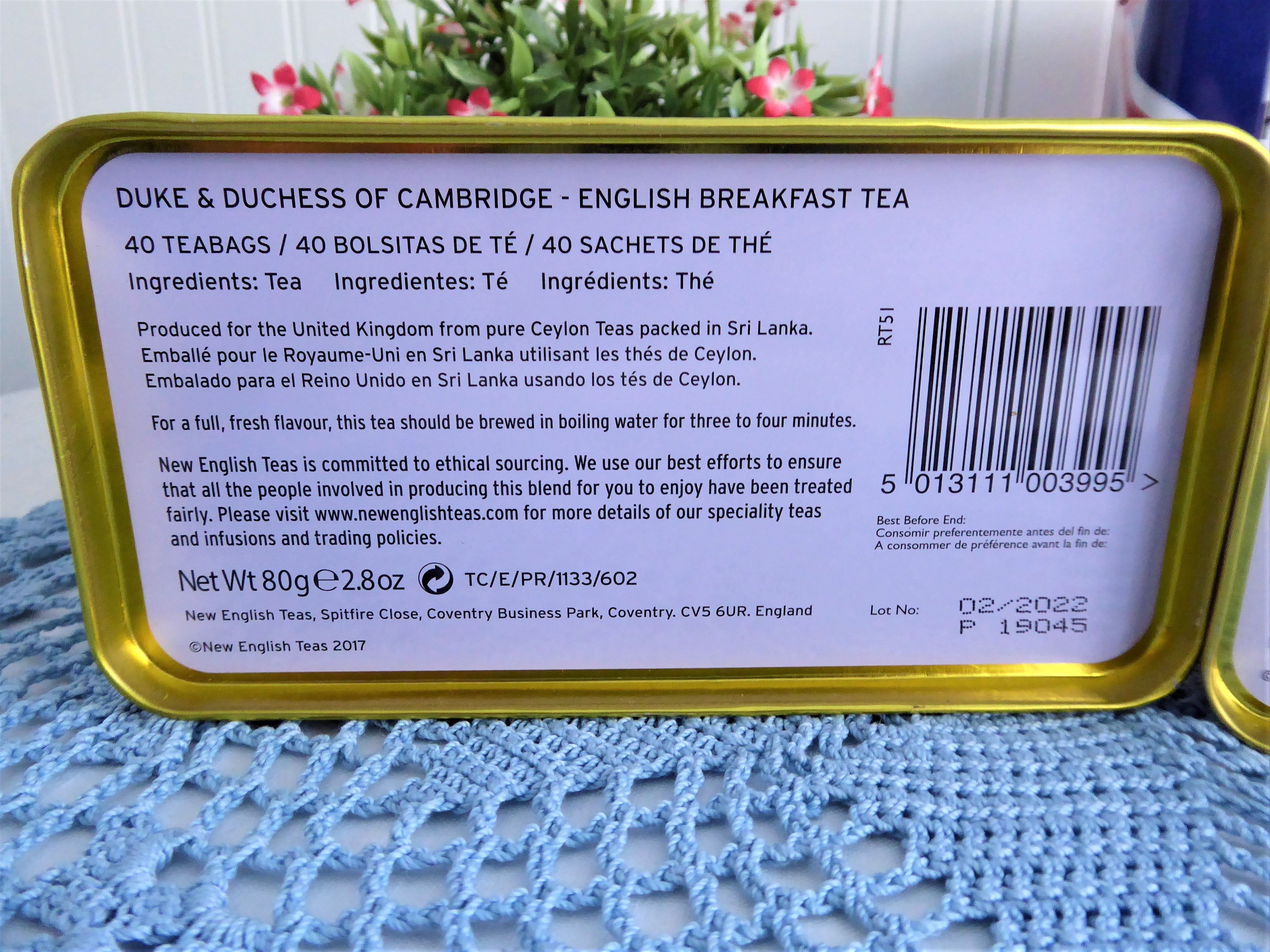 Royal Wedding Commemorative Tea Tins - Duke & Duchess of Cambridge & Sussex - Perfect for Tea Lovers, Collectors & Royal Memorabilia Fans - Great for Gifts, Home Decor & British Tea Parties