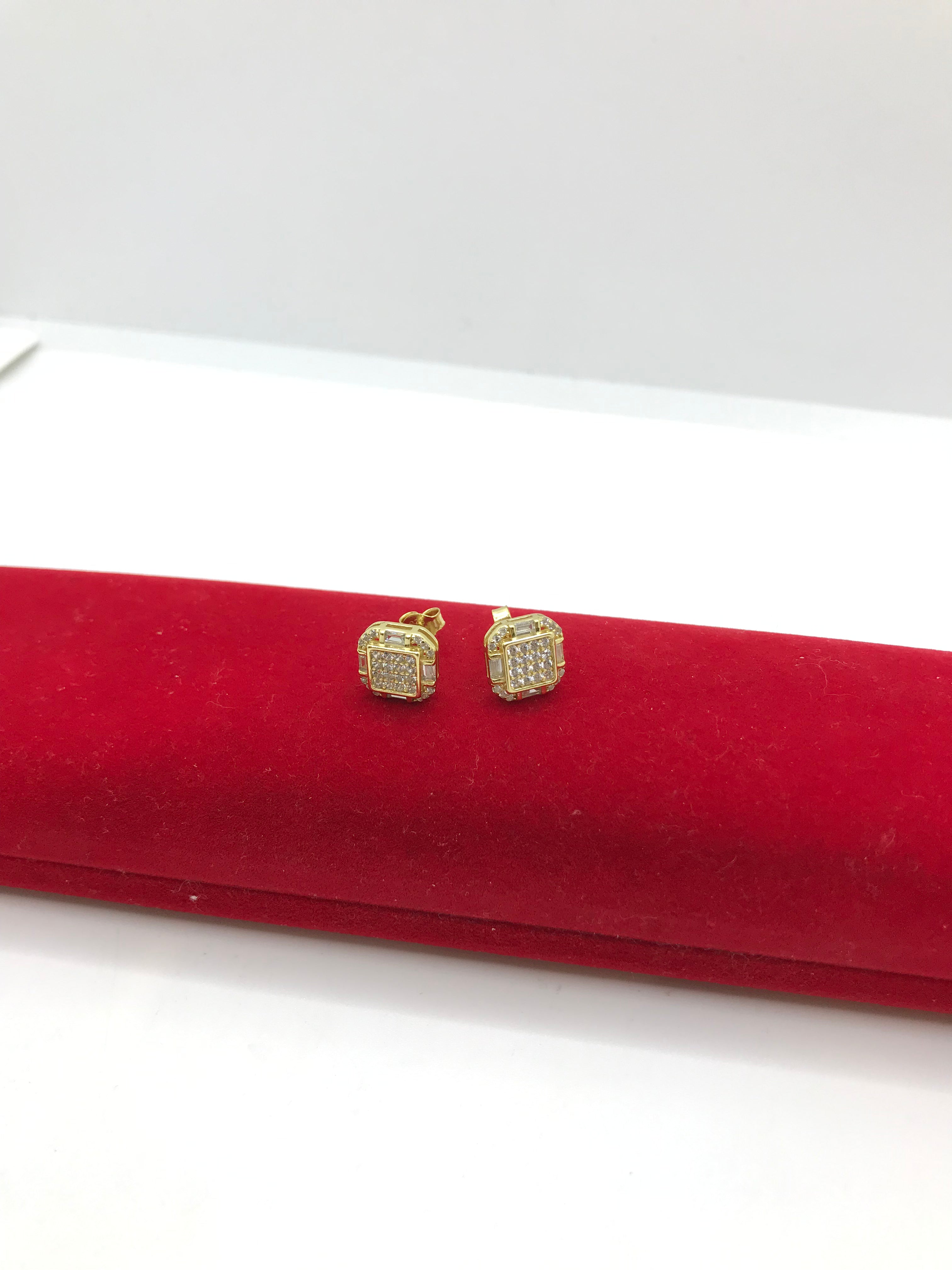Sterling Silver Square Stud Earrings for Women - Hypoallergenic & Tarnish Resistant - Perfect for Everyday Wear, Work & Special Occasions