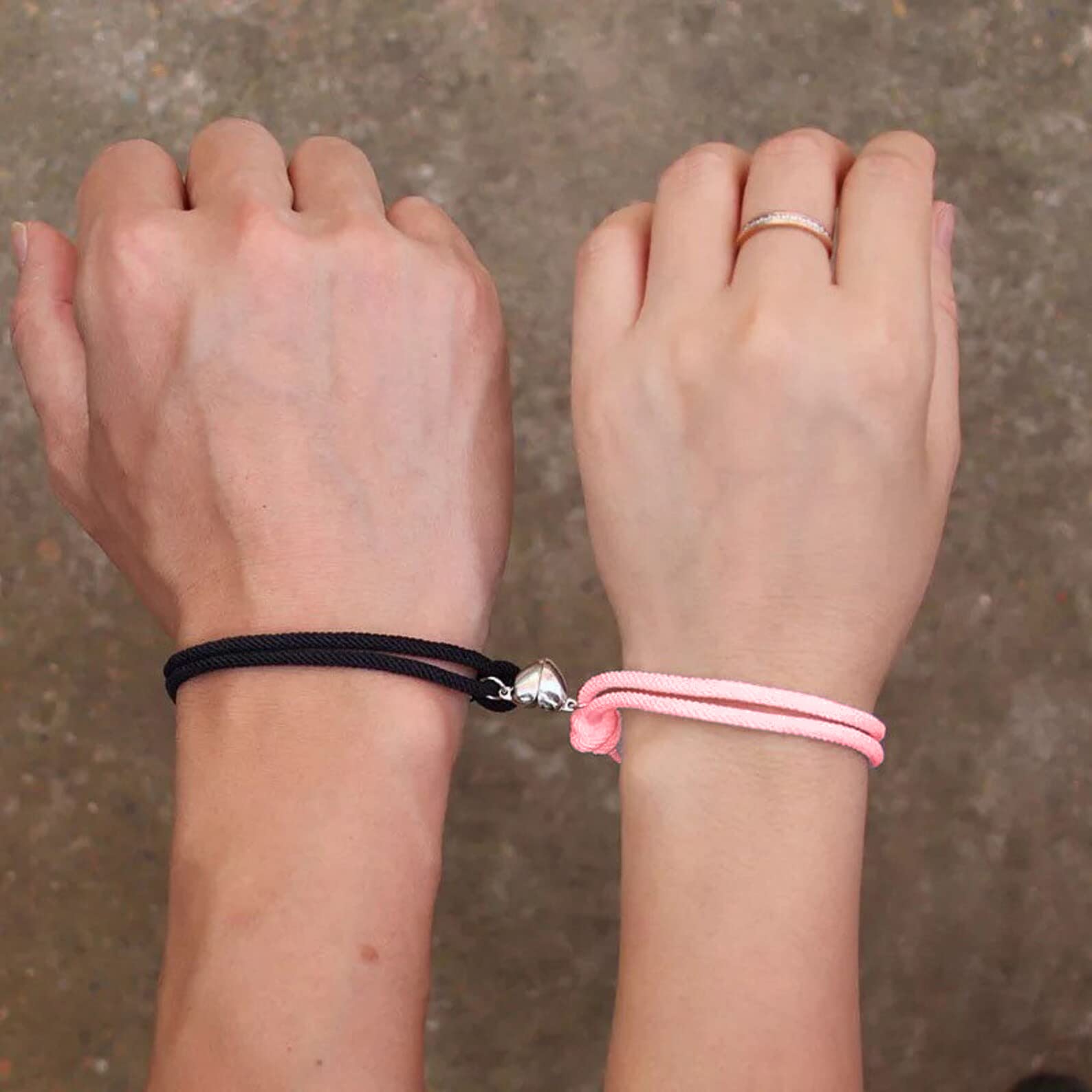 2pcs Magnetic Couple Bracelets - Love Heart Matching Rope Bracelets for Couples, Boyfriend & Girlfriend Gifts - Magnetic Attraction Friendship Bracelets for Women & Men - Perfect for Anniversaries, Valentine's Day & Romantic Dates