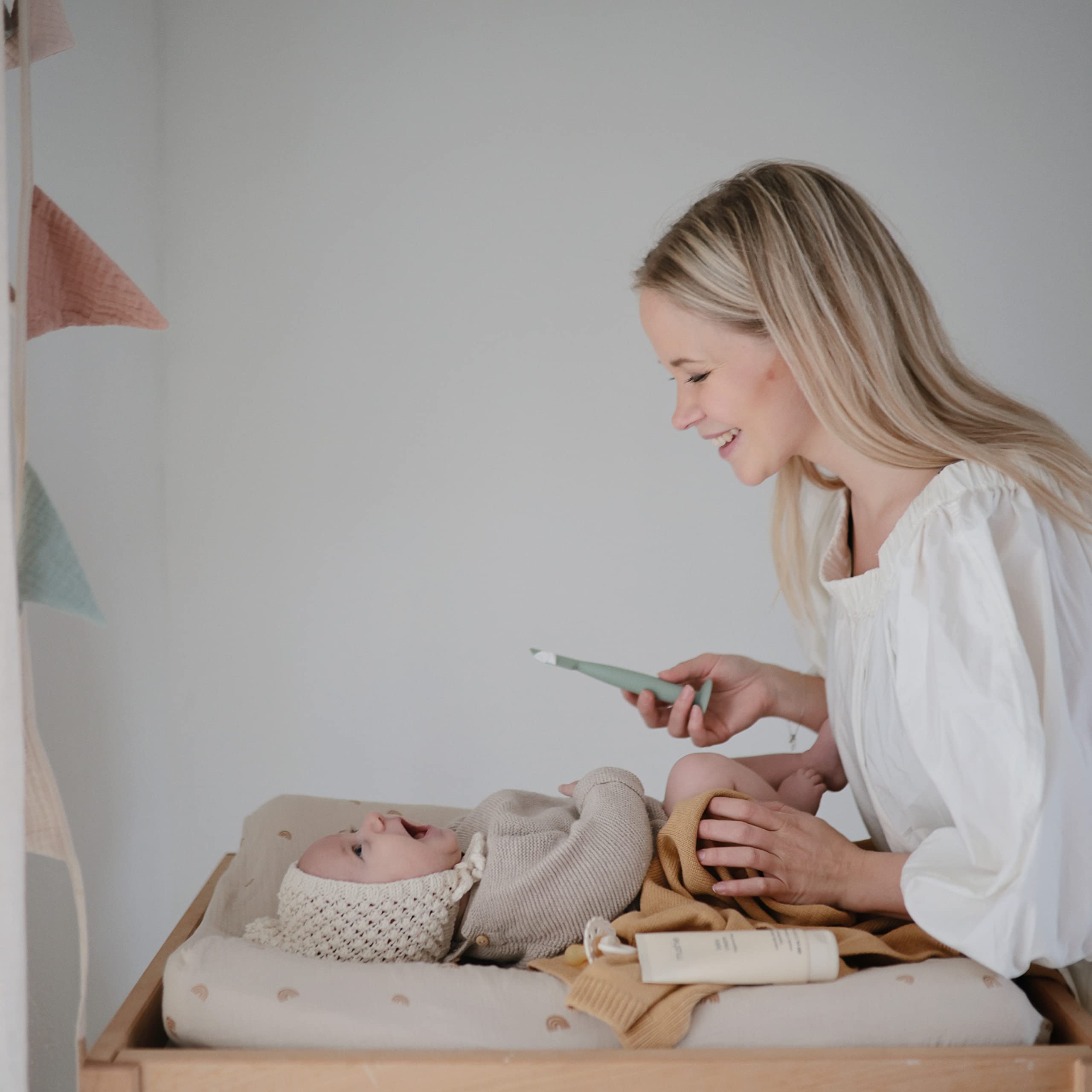 Mushie Extra Soft Muslin Fitted Changing Pad Cover - Baby Blue | Organic Cotton Baby Changing Table Cover | Perfect for Nursery, Daycare & Travel Diaper Changes
