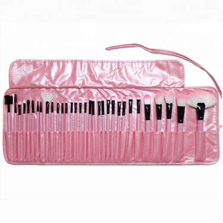 AVTY Professional 32-Piece Makeup Brush Set - Premium Synthetic Foundation, Blending, Powder, Blush, Eyeshadow & Eyeliner Brushes with PU Leather Case | Perfect for Makeup Artists, Beginners & Travel