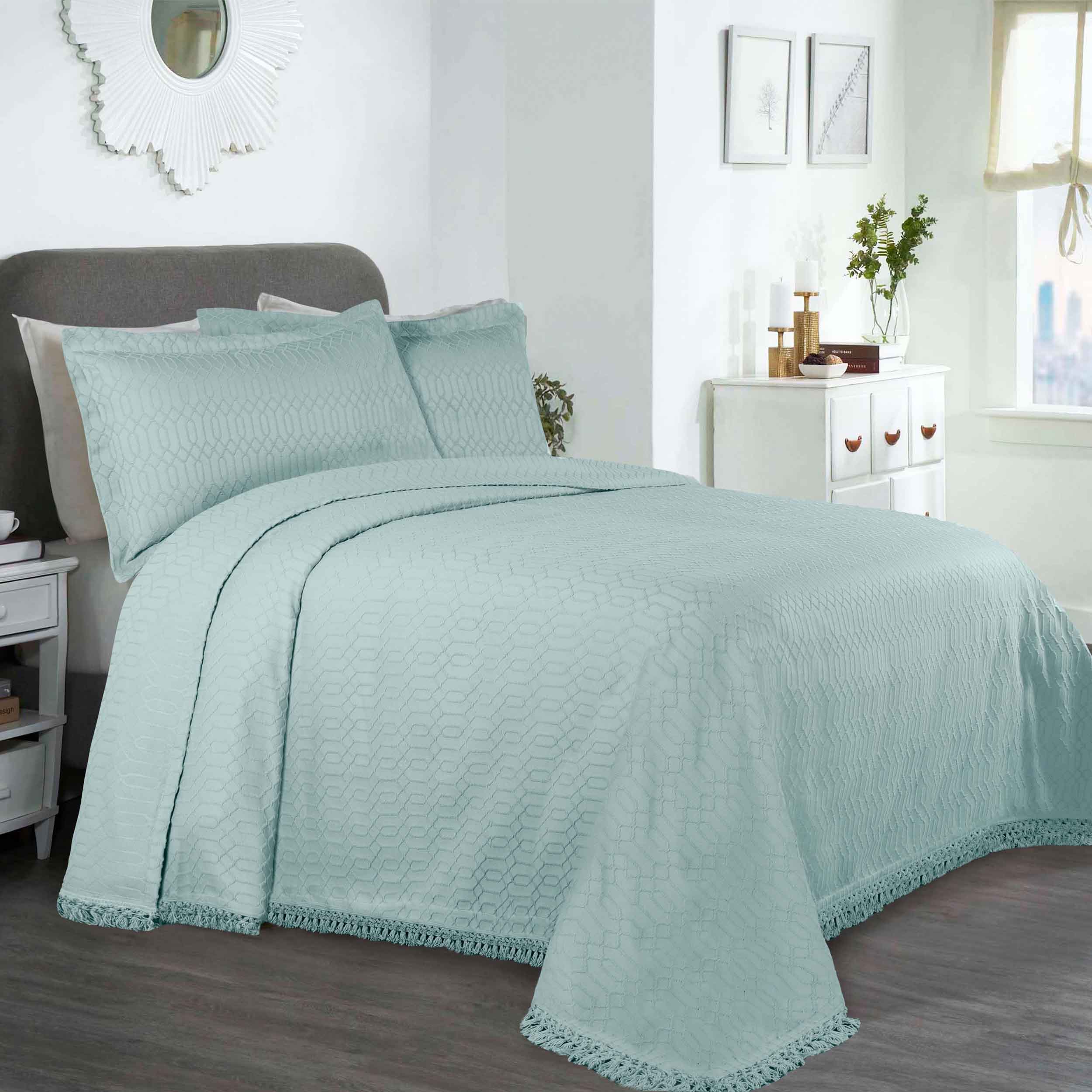 Remi Cotton Blend Jacquard Woven Geometric Fringe Bedspread Set - Queen Size Bohemian Style Bed Cover for Master Bedroom & Guest Room Decor