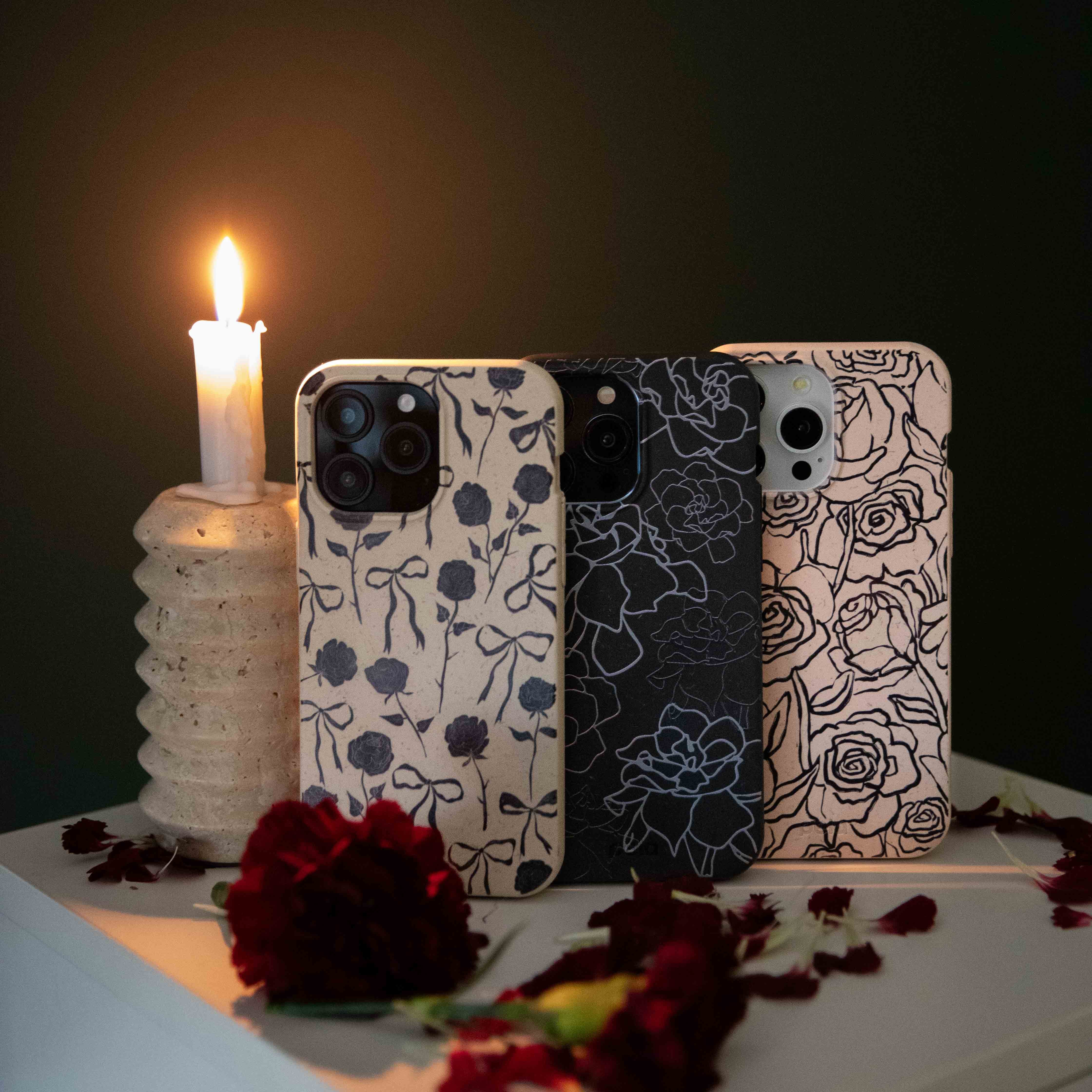 Elegant Black Gardenia Pattern iPhone 14 Plus Case - Slim Protective Cover with Floral Design for Women, Perfect for Daily Use & Gift Giving