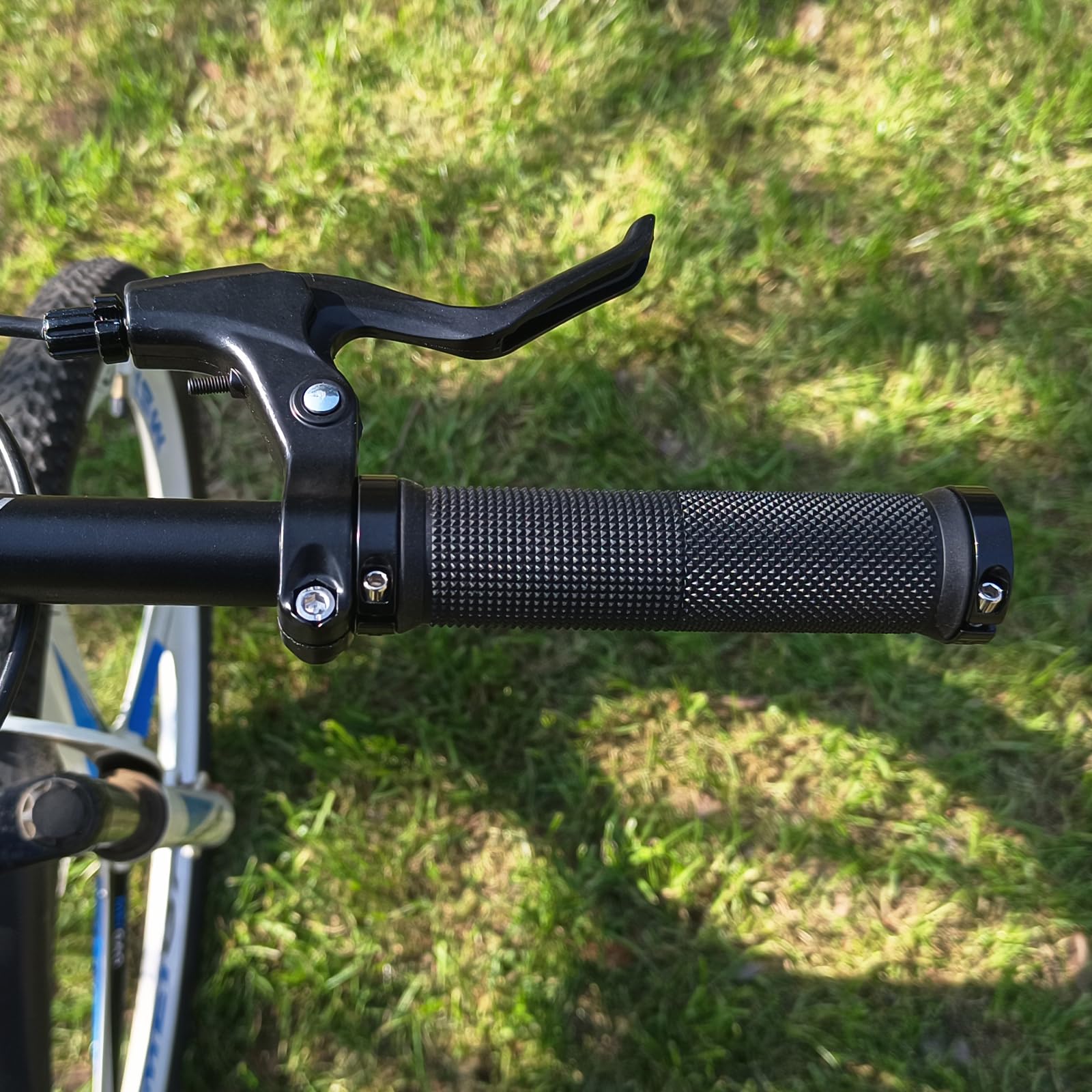 Premium MTB Bike Handlebar Grips - Ergonomic Elastic Grainy Design with Double Lock for BMX, E-Bike, Scooter & Urban Bicycles | Ideal for Commuting, Off-Roading & Long Rides