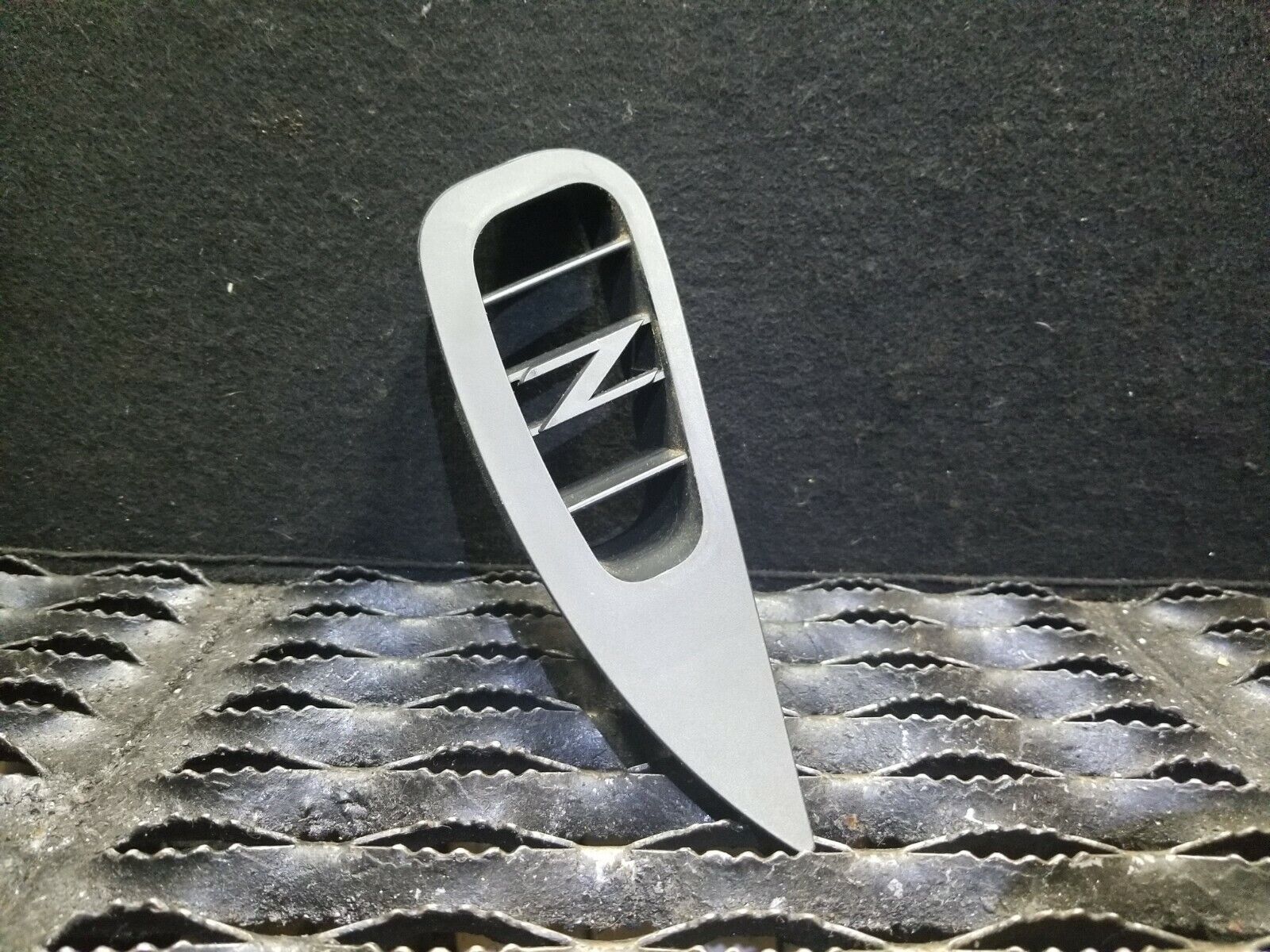 2003-2005 Nissan 350Z Convertible Front Dash Air Vent Grill - Driver Side OEM Replacement Part - Perfect for Interior Restoration & Car Customization