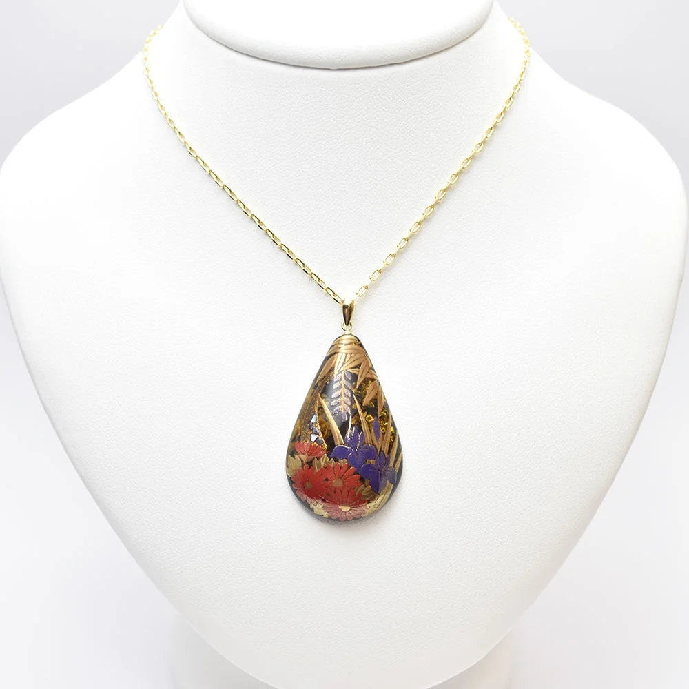 Exquisite Maki-e Urushi Lacquer Pendant Necklace with Amber & Floral Design - Handcrafted Traditional Japanese Jewelry for Women, Gift for Special Occasions, Wedding, Anniversary & Formal Events
