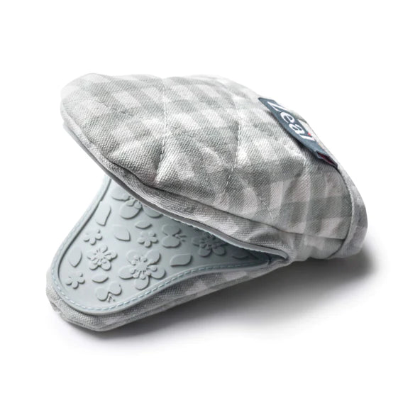 Best Mini Oven Mitts - Heat Resistant & Non-Slip Kitchen Gloves for Baking, Cooking & Grilling - Perfect for Small Hands & Hot Pans