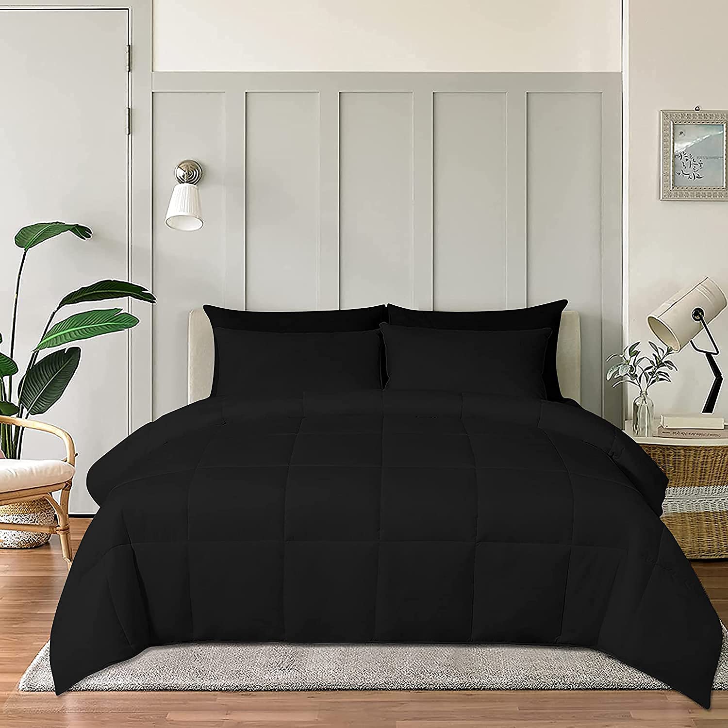 Lightweight All-Season Down Alternative Comforter - 100% Cotton Quilted Duvet Insert | Cooling Bedding for Hot Sleepers & Warm Weather | King/California King Size | Black | Perfect for Year-Round Comfort in Bedrooms, Guest Rooms & Dorms