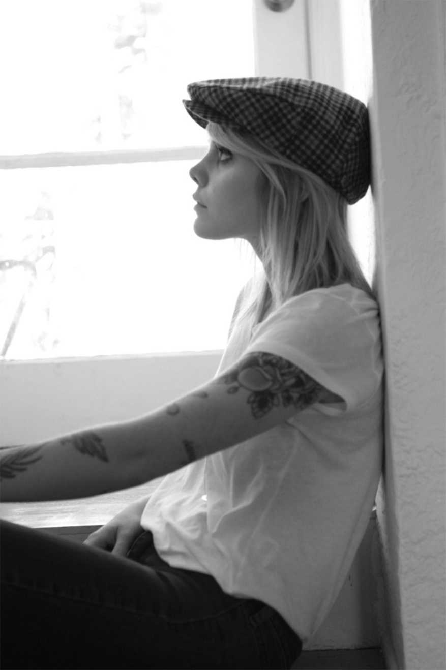Stylish Hooligan Flat Cap in Black - Perfect for Casual Outfits, Outdoor Adventures & Vintage Fashion Looks
