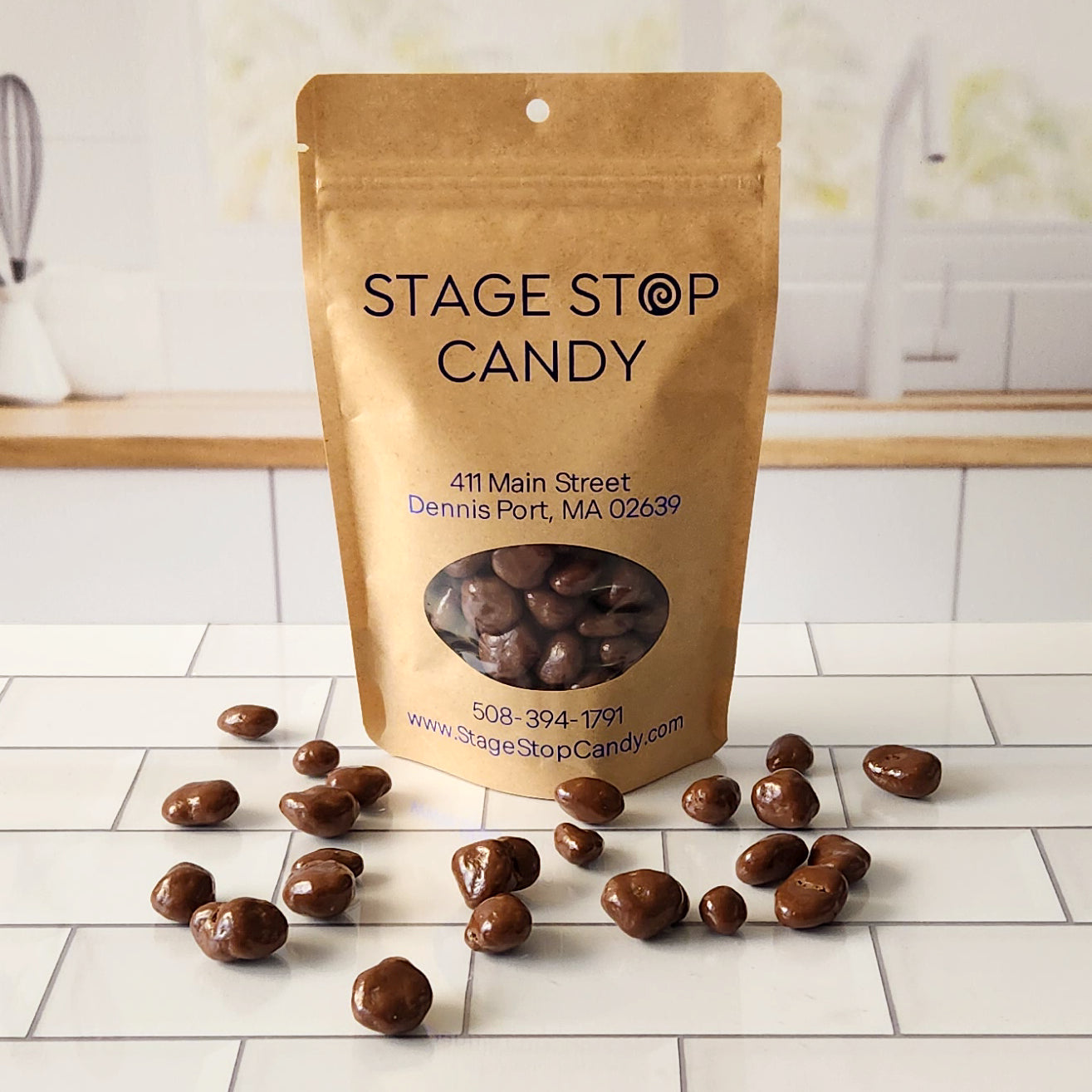 Delicious Chocolate Covered Cranberries - Sweet & Tart Dried Fruit Snack for Gifting, Parties & Healthy Desserts