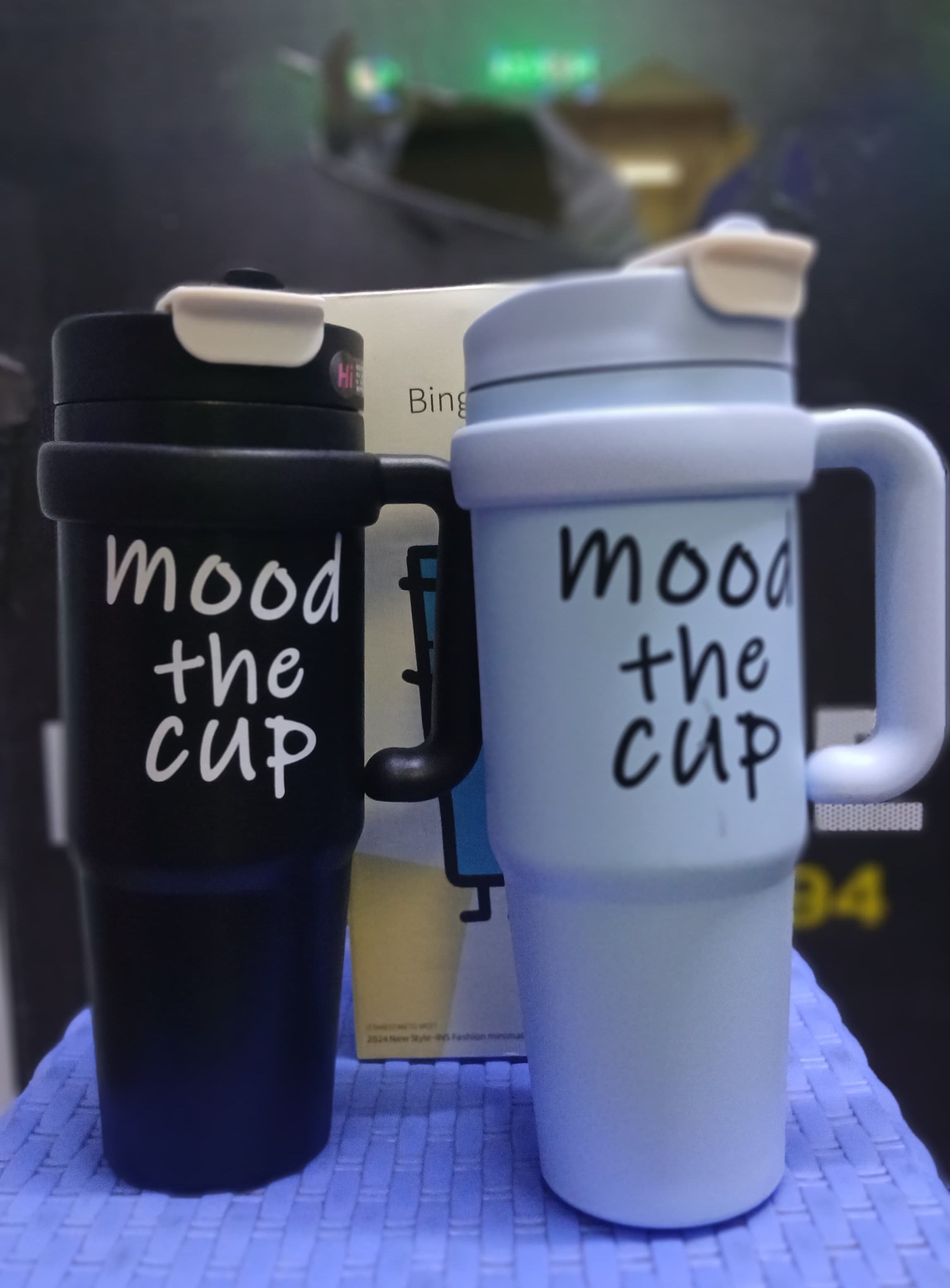 Premium Insulated Travel Mug - 20oz Stainless Steel Vacuum Flask, Leak-Proof & Heat Retention (Black & Light Blue) - Perfect for Coffee, Tea & Hot Drinks On The Go, Office Commute & Outdoor Adventures