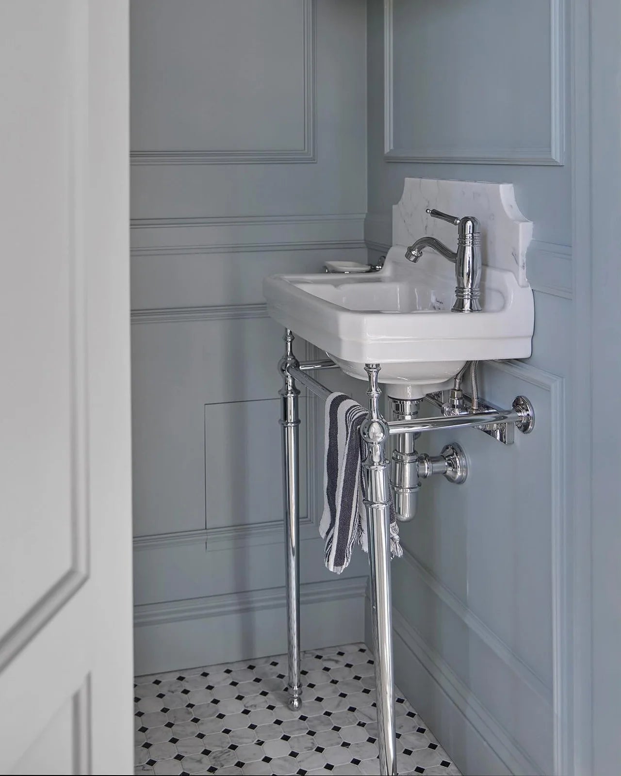Kromställning Burlington Sink Stand for 51 cm Bathroom Vanity - Perfect for Modern Bathroom Renovations and Small Space Storage Solutions