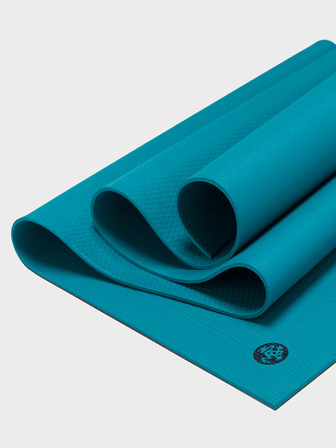 Manduka PROlite Standard 71 Yoga Mat 4.7mm - Premium Non-Slip Yoga Mat for Home & Studio Workouts - Ideal for Hot Yoga, Pilates & Meditation Practice
