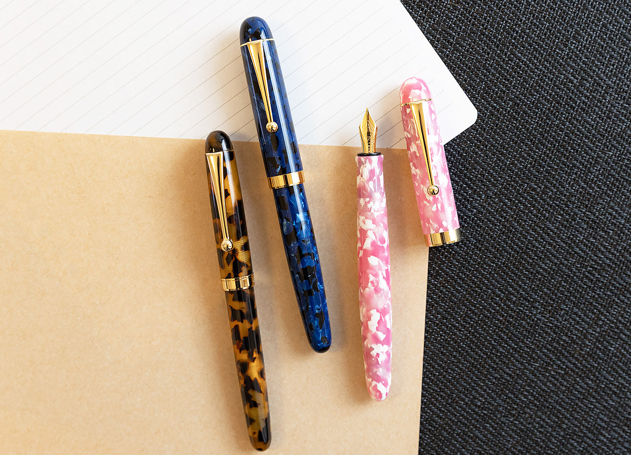 Premium Japanese Handmade Fountain Pen with Fine Nib - Cherry Blossom Design | Elegant Writing Instrument for Calligraphy, Journaling & Gift Giving