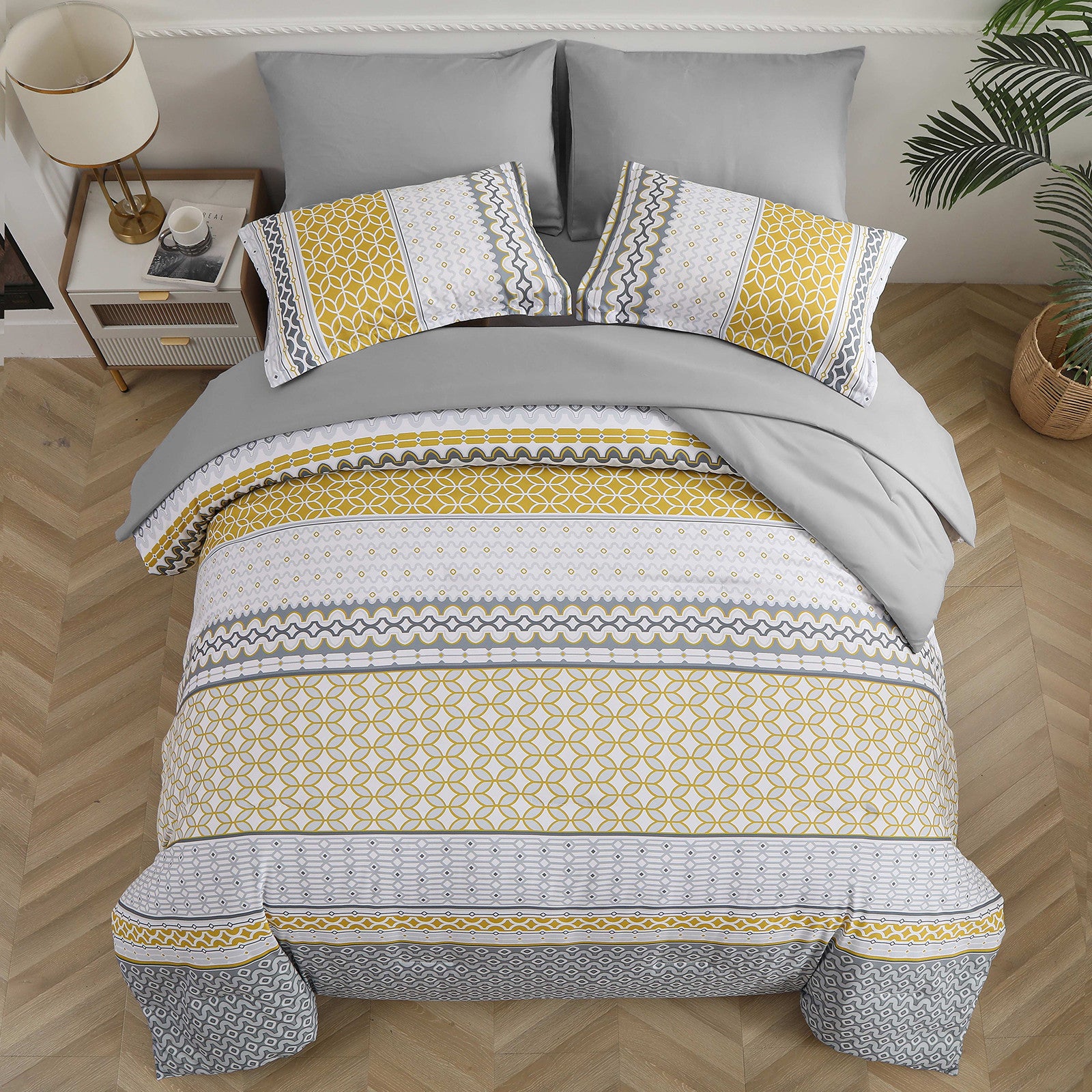 Floral Stripes King Size Comforter Set - 3 Piece Luxury Bedding with Pillowcases for Master Bedroom & Guest Room Decor