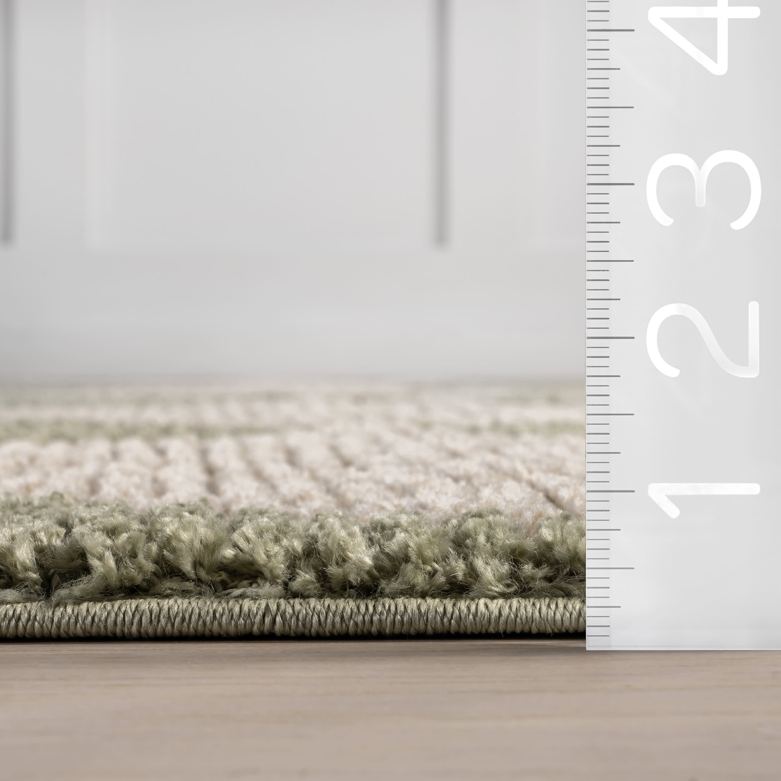 Luxury Aylin Diamond Tasseled Area Rug - Soft Green Bohemian Style Handmade Carpet for Living Room, Bedroom Decor - Perfect for Boho Chic Home & Apartment Decorating