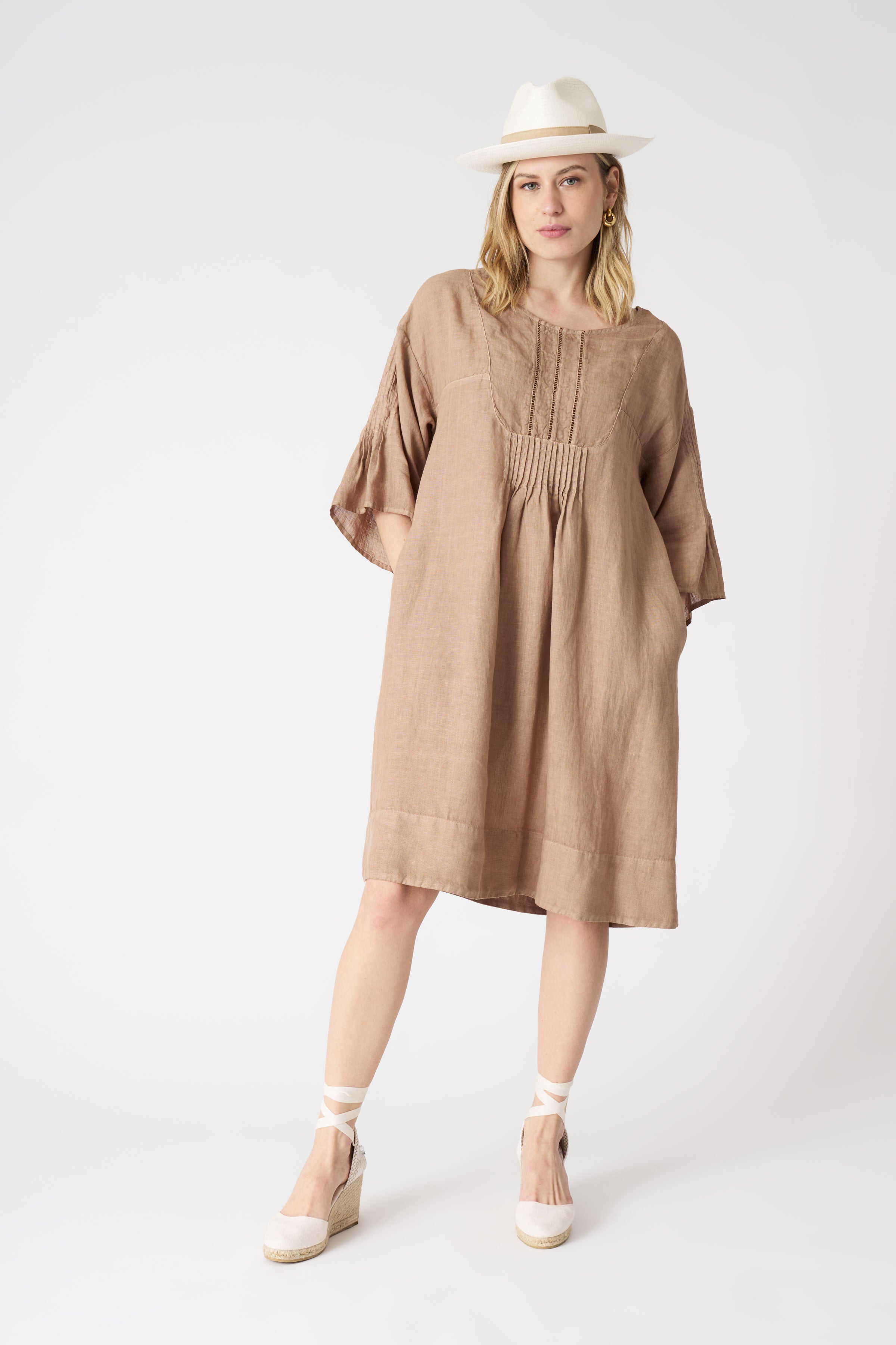 Elegant Women's Dress with Pintuck Details - Perfect for Office Wear, Parties & Special Occasions