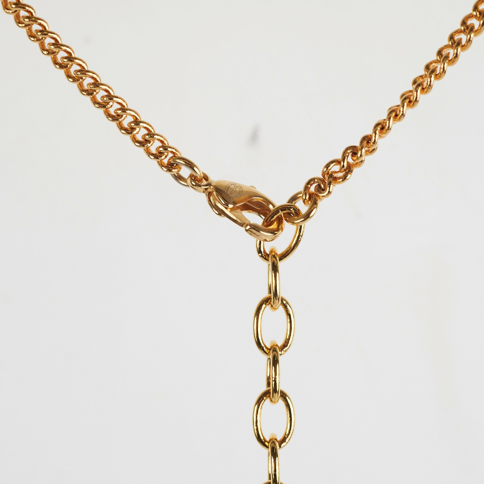 Chanel Africa Pearl Necklace - Fashion Jewelry for Women, Elegant Costume Necklace with Pearl Accents | Perfect for Parties, Weddings & Special Occasions