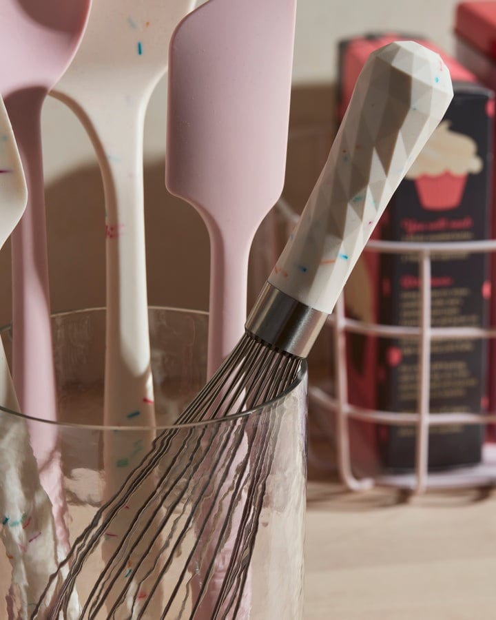 GIR Ultimate Whisk - Premium Stainless Steel Kitchen Whisk for Baking, Cooking & Mixing - Perfect for Eggs, Sauces, Batters & More - Ideal for Home Chefs & Professional Bakers