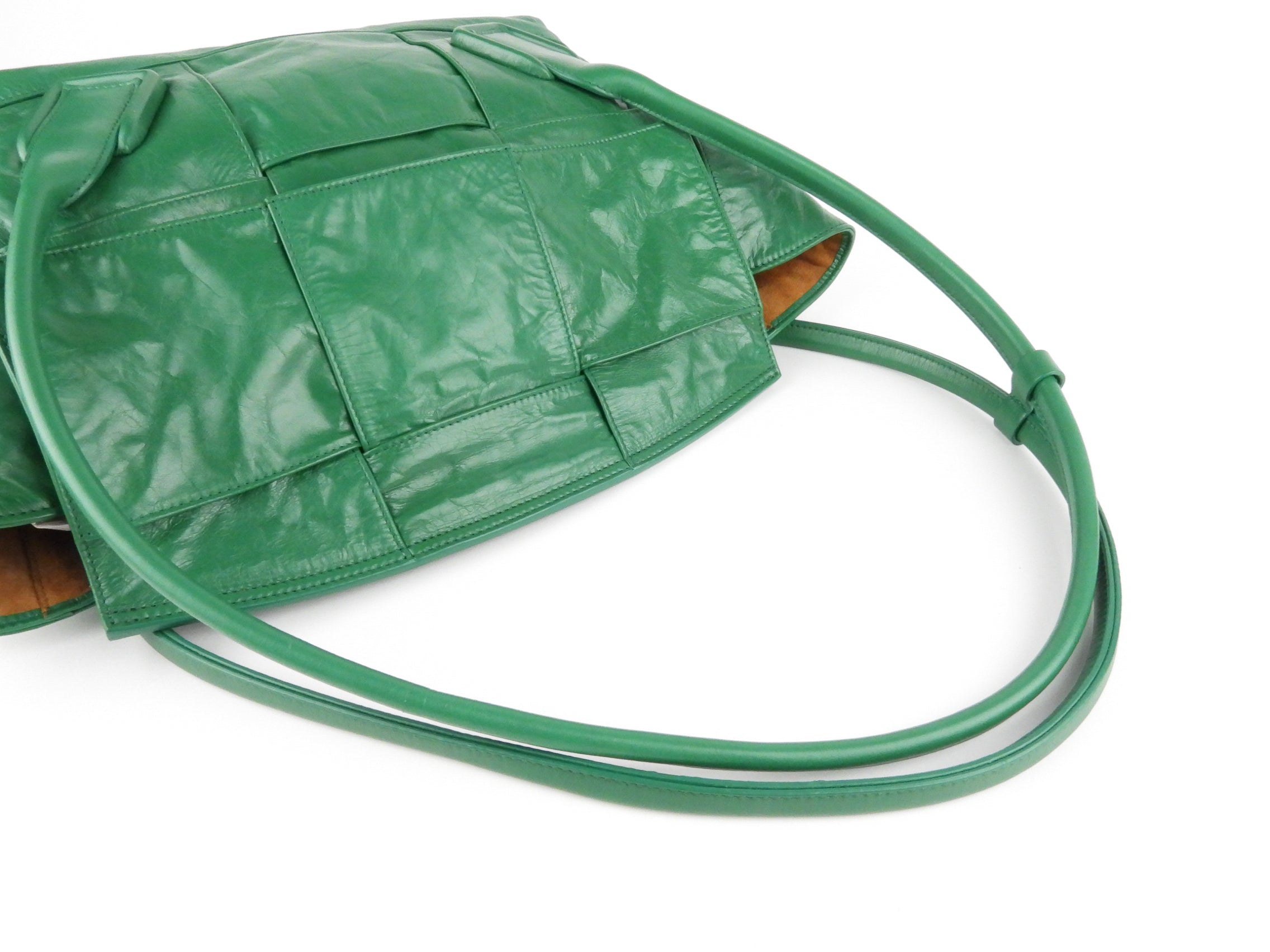 Bottega Veneta Green Intrecciato Glossed Leather Arco Maxi Slouch Tote Bag - Luxury Designer Handbag for Women, Perfect for Work, Travel & Everyday Use