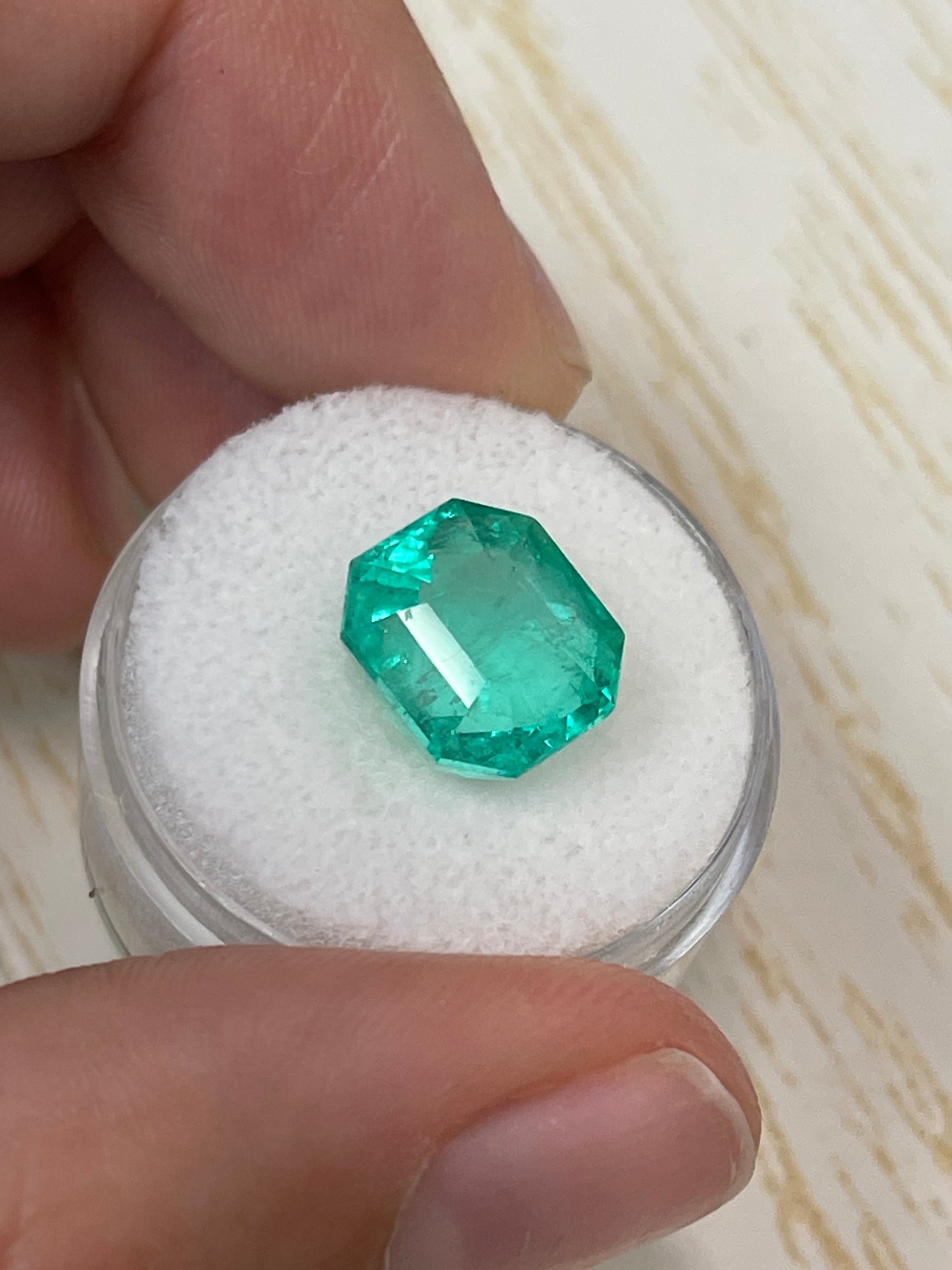 6.63 Carat 11x10mm Chunky Emerald Cut Natural Loose Colombian Emerald Gemstone for Jewelry Making, Engagement Rings & Luxury Gifts