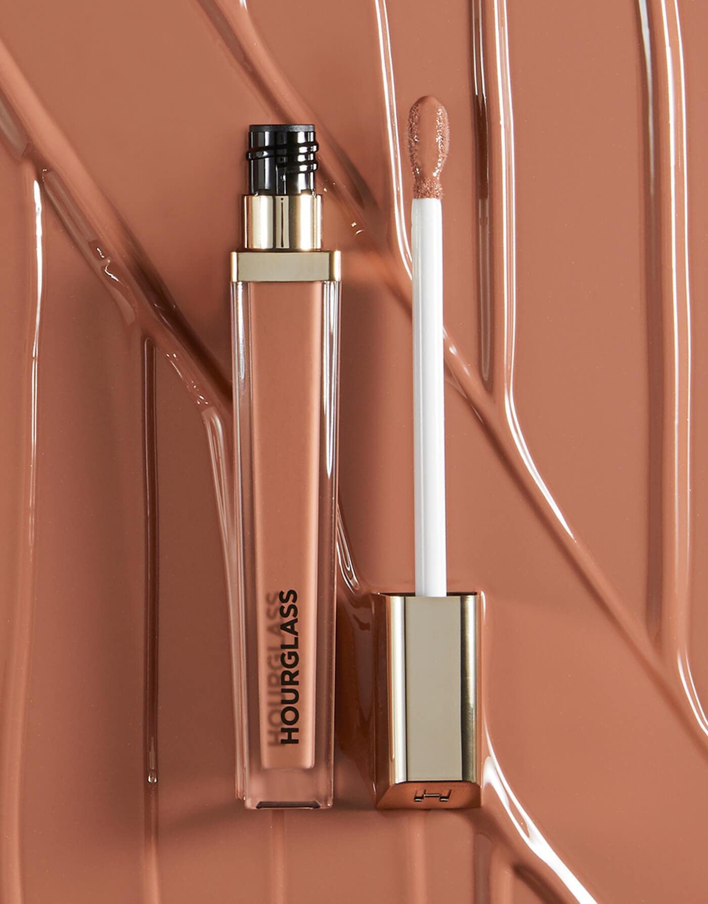 Hourglass Unreal High Shine Volumizing Lip Gloss - Strike | Plumping & Shiny Lip Gloss for Full Lips | Perfect for Date Night & Special Occasions