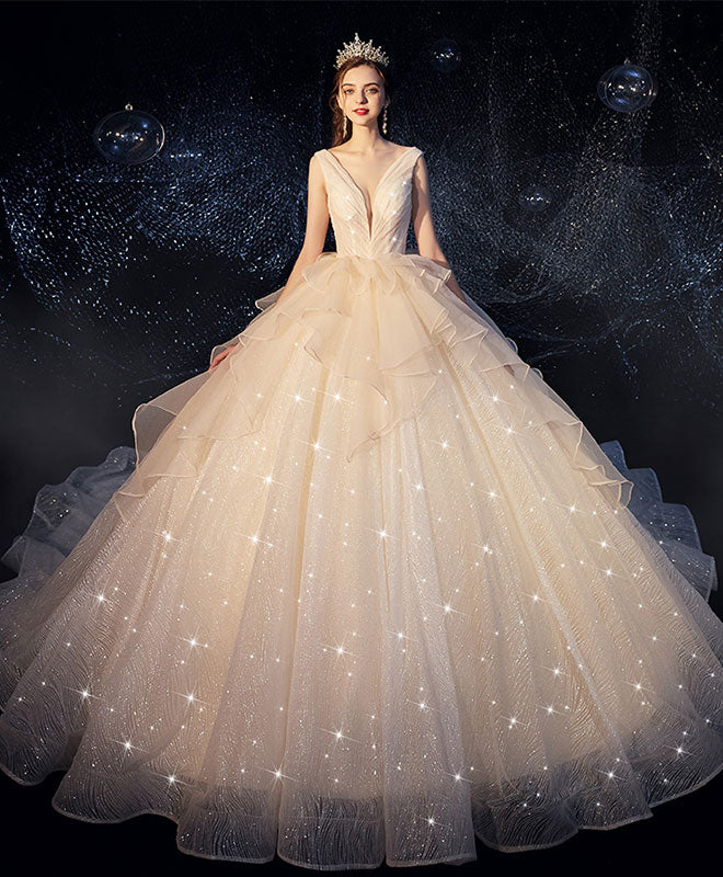 Elegant Champagne Tulle Wedding Dress - A-Line Bridal Gown with Flowy Skirt for Romantic Ceremonies & Beach Weddings