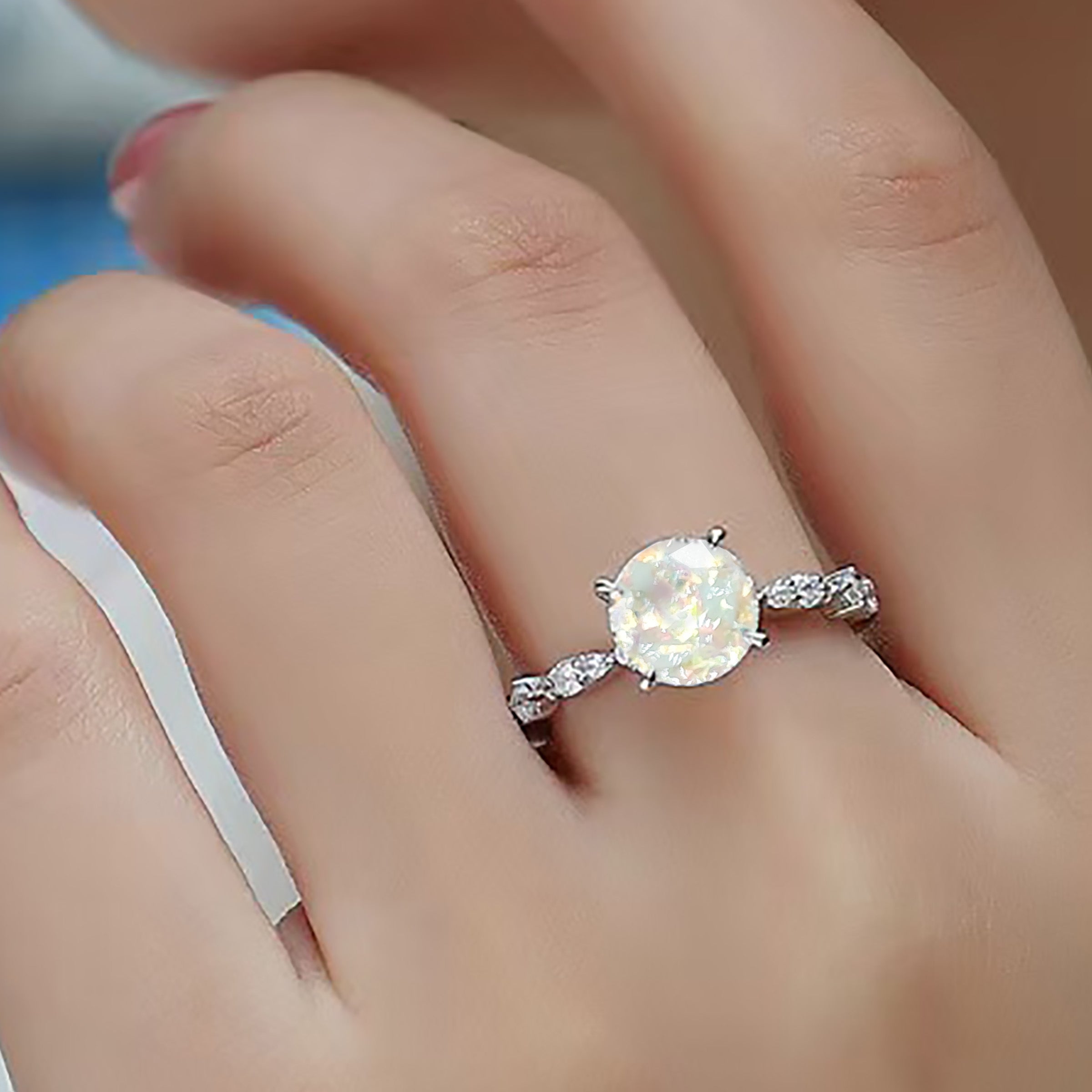 Eternal Bliss Memorial Ashes Ring - Cremation Jewelry for Loved Ones - Perfect for Remembrance, Gifts & Keepsakes - Elegant & Durable Design for Everyday Wear