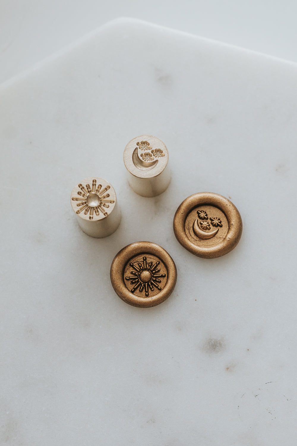 Sun and Moon Mini Wax Seal Stamp Set - Vintage Style Wax Seal Kit for Letters, Invitations, and DIY Crafts - Perfect for Wedding, Scrapbooking, and Gift Wrapping