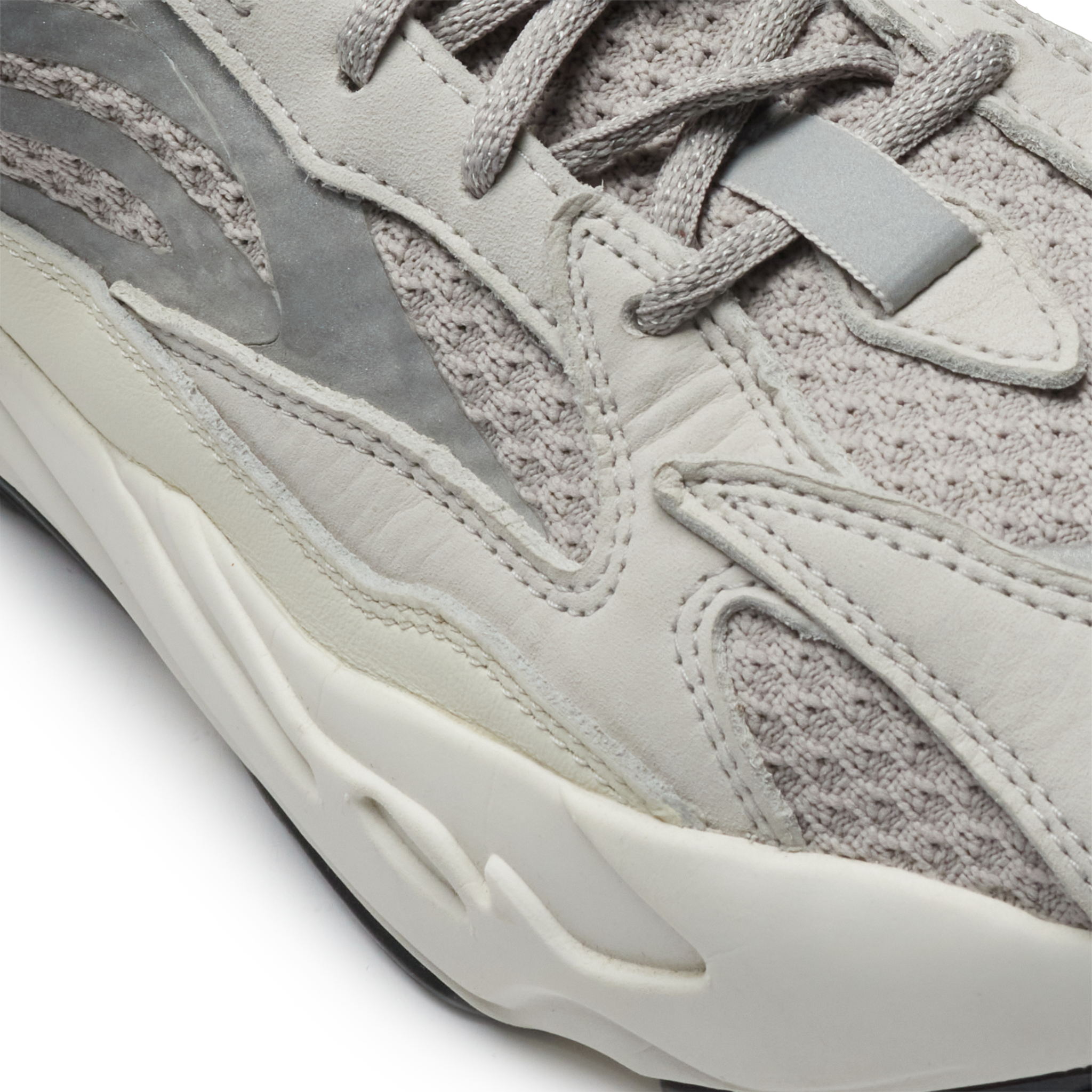 Authentic Pre-Owned Adidas Yeezy Boost 700 V2 Static Sneakers - Men's/Women's Casual & Athletic Shoes for Running, Gym & Streetwear Fashion