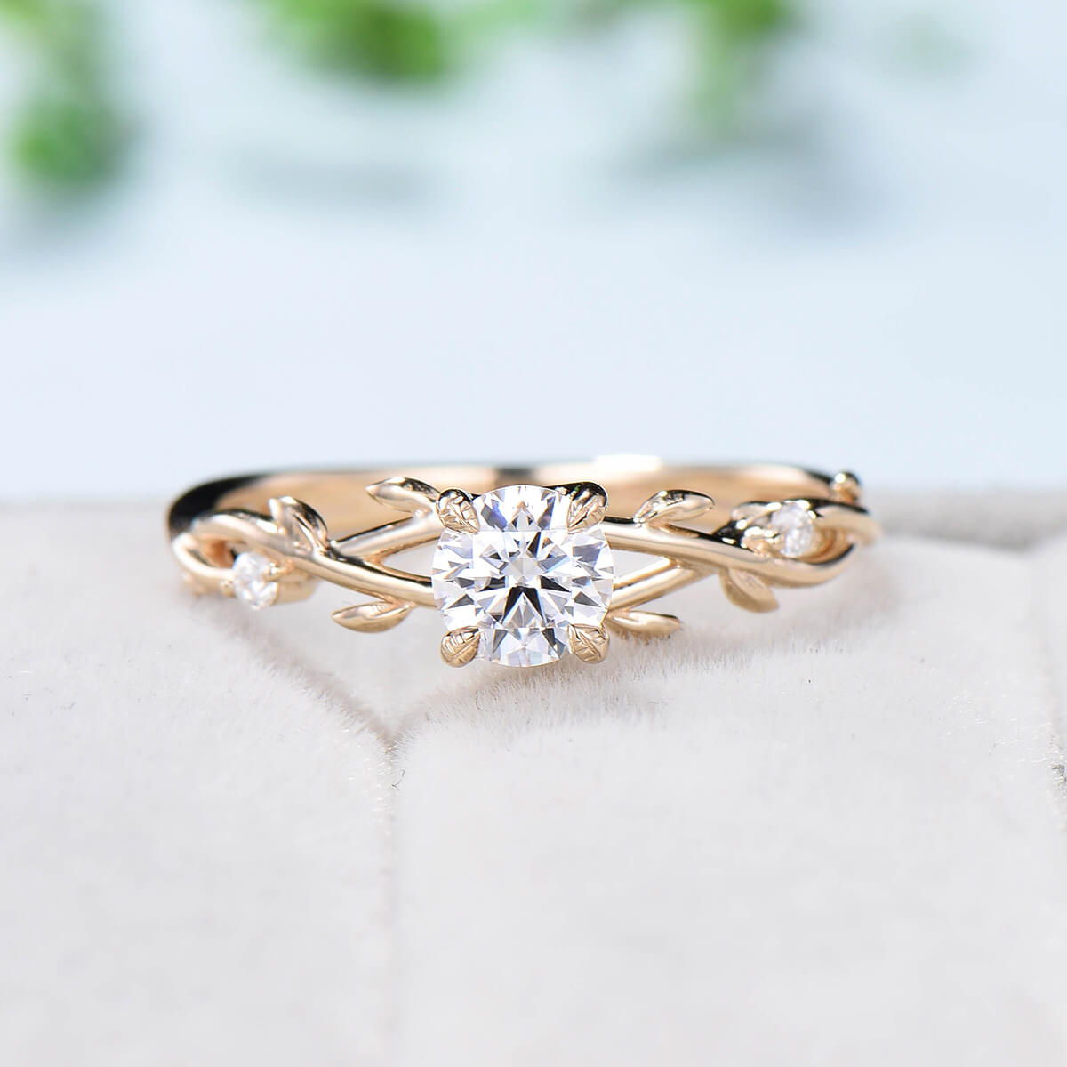 5mm Round Brilliant Moissanite Engagement Ring Set - Nature Inspired Leaf Branch Wedding Band, Unique Twig Bridal Jewelry for Women | Perfect for Proposals, Anniversaries & Romantic Occasions
