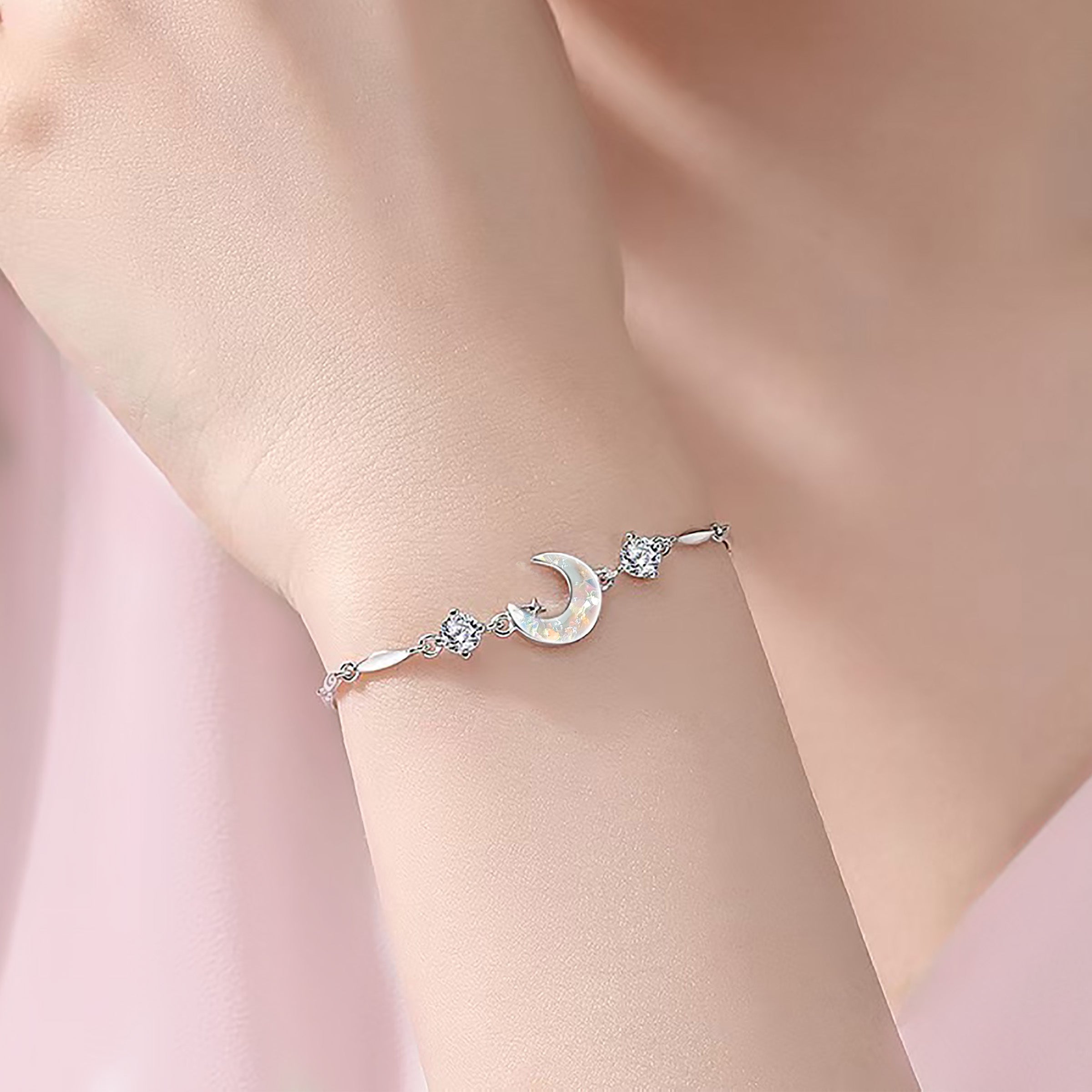 Celestial Remembrance Bracelet - Moon and Star Ashes Keepsake Jewelry for Loved Ones | Memorial Gift for Women, Sympathy Present | Perfect for Remembrance Day, Funerals & Special Occasions