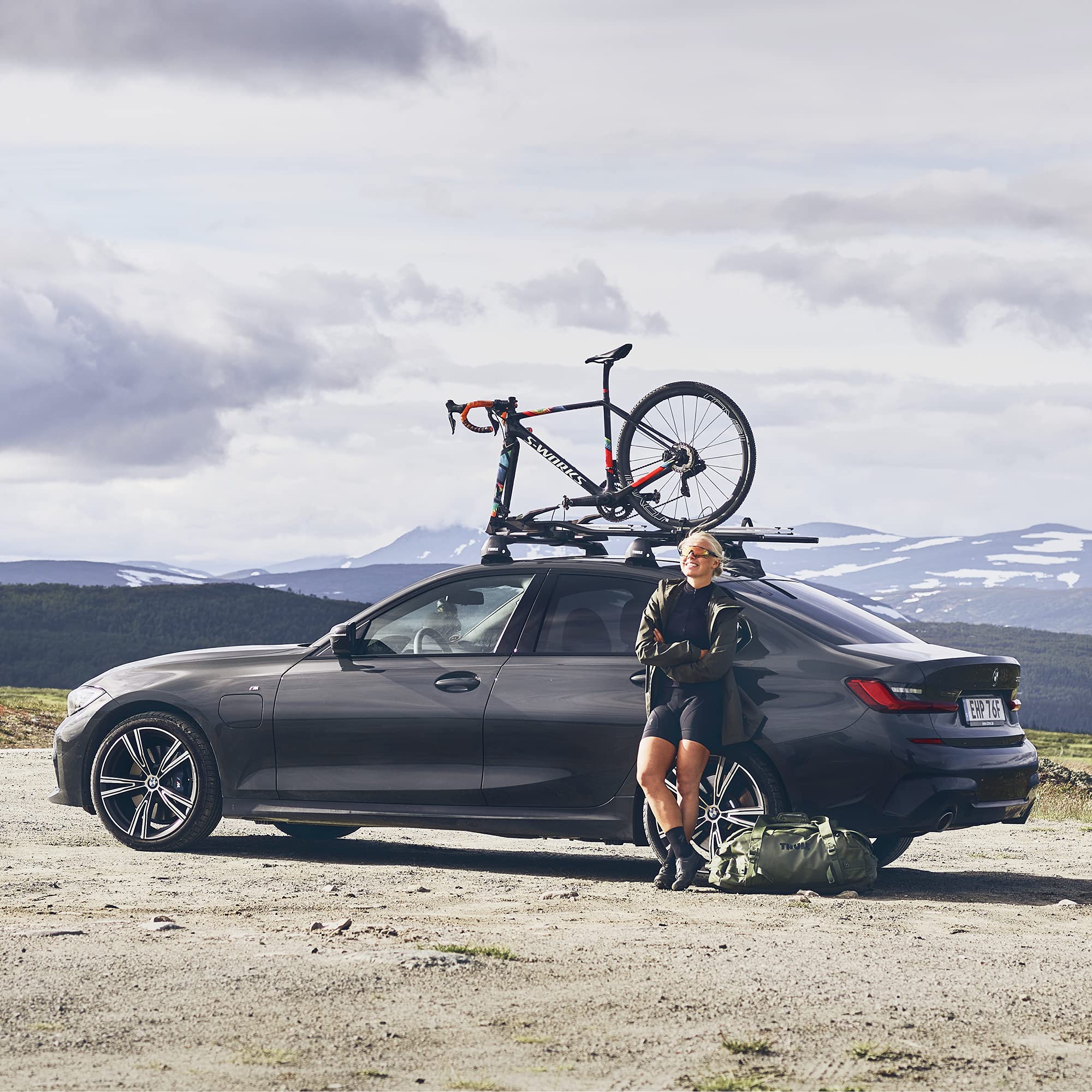 Thule TopRide Roof Mounted Bike Rack - Secure & Easy-to-Use Bicycle Carrier for Cars, SUVs & Trucks | Perfect for Road Trips, Mountain Biking & Outdoor Adventures