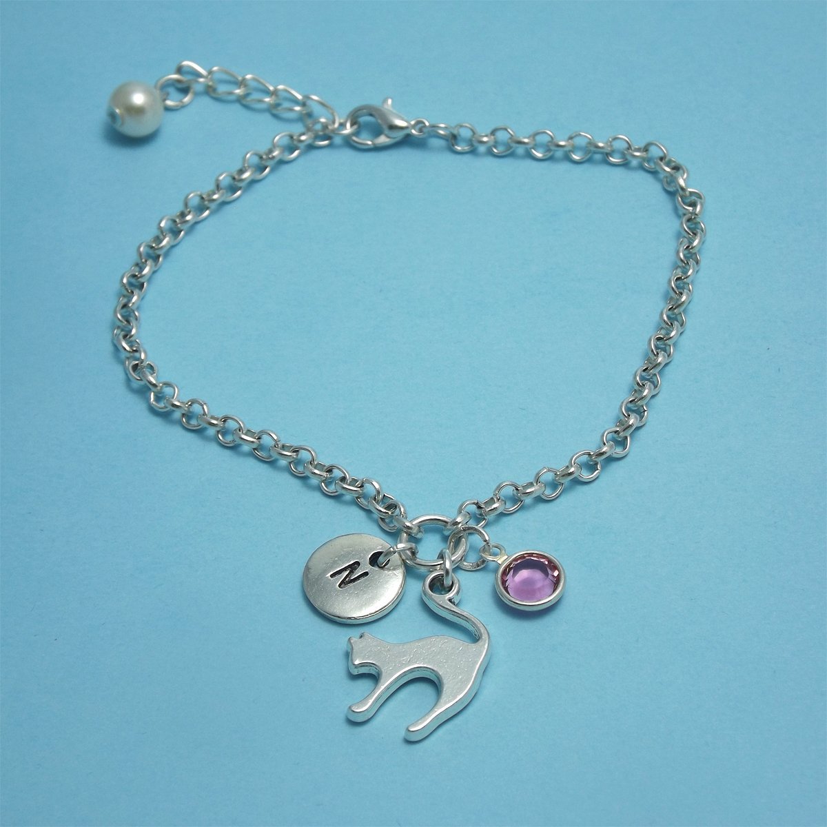 Silver Cat Charm Bracelet for Teen Girls & Kids - Elegant Kitty Cat Jewelry Pendant Bracelet - Perfect Cat Lover Gift for Birthdays & Special Occasions