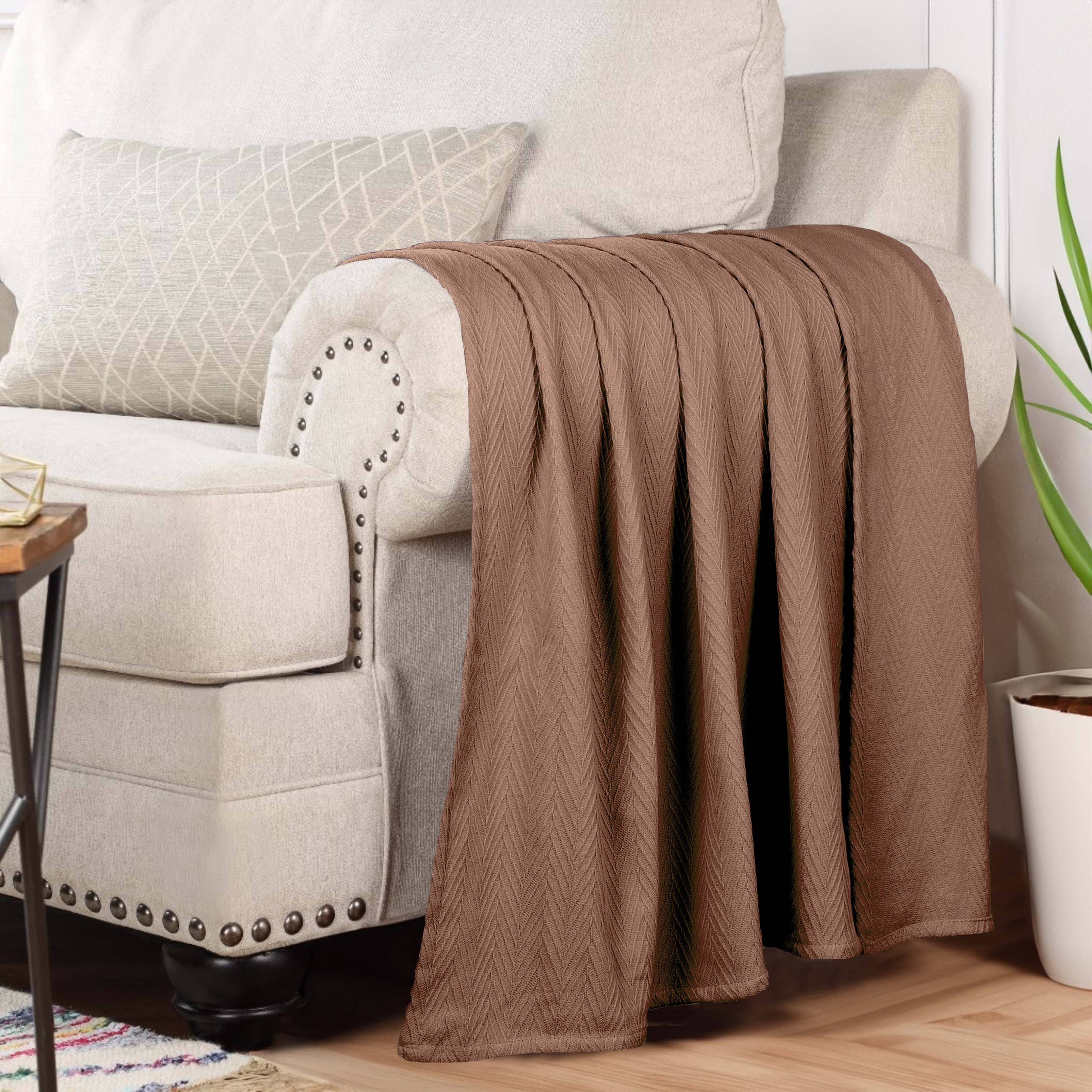 Soft All-Season Chevron Cotton Bed Blanket & Sofa Throw - Cozy Home Decor for Living Room, Bedroom, and Travel