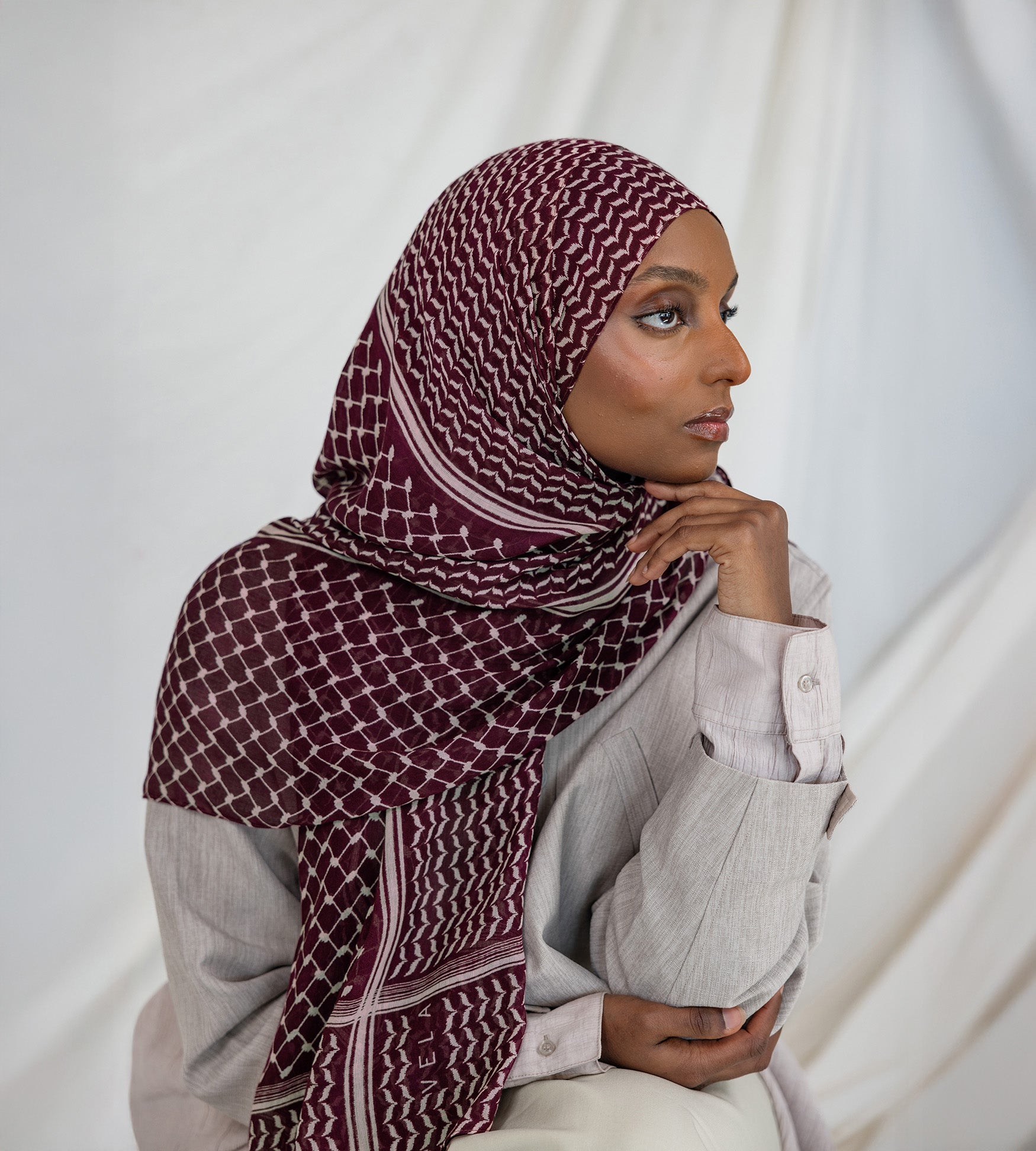 Authentic Pomegranate Kuffiyeh Scarf - Soft Cotton Middle Eastern Head Wrap for Men & Women - Perfect for Travel, Hiking, and Cultural Events