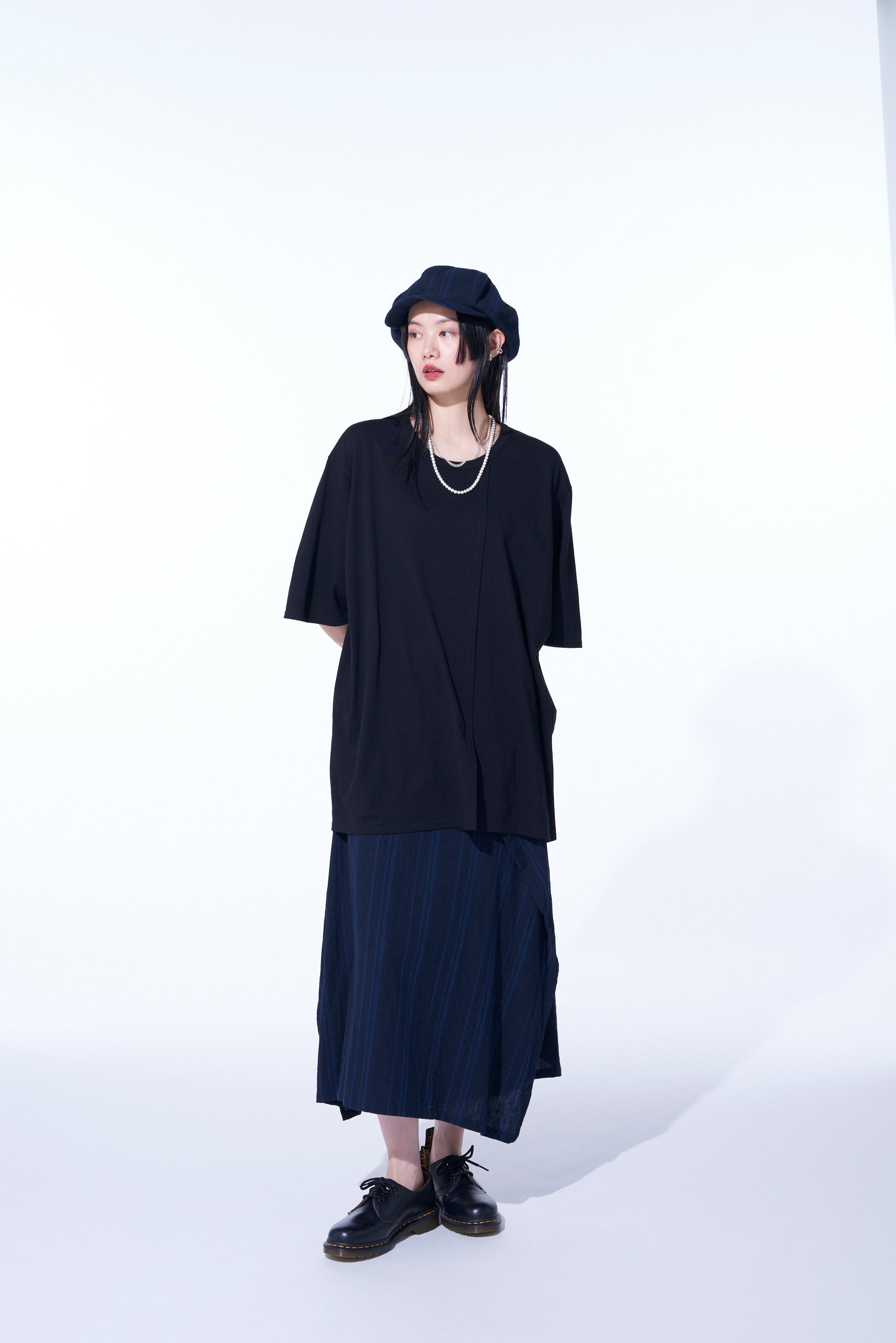 Soft Cotton Jersey Vertically Grafted T-Shirt with Side Slit Hem - Casual Streetwear & Layering Essential for Men & Women