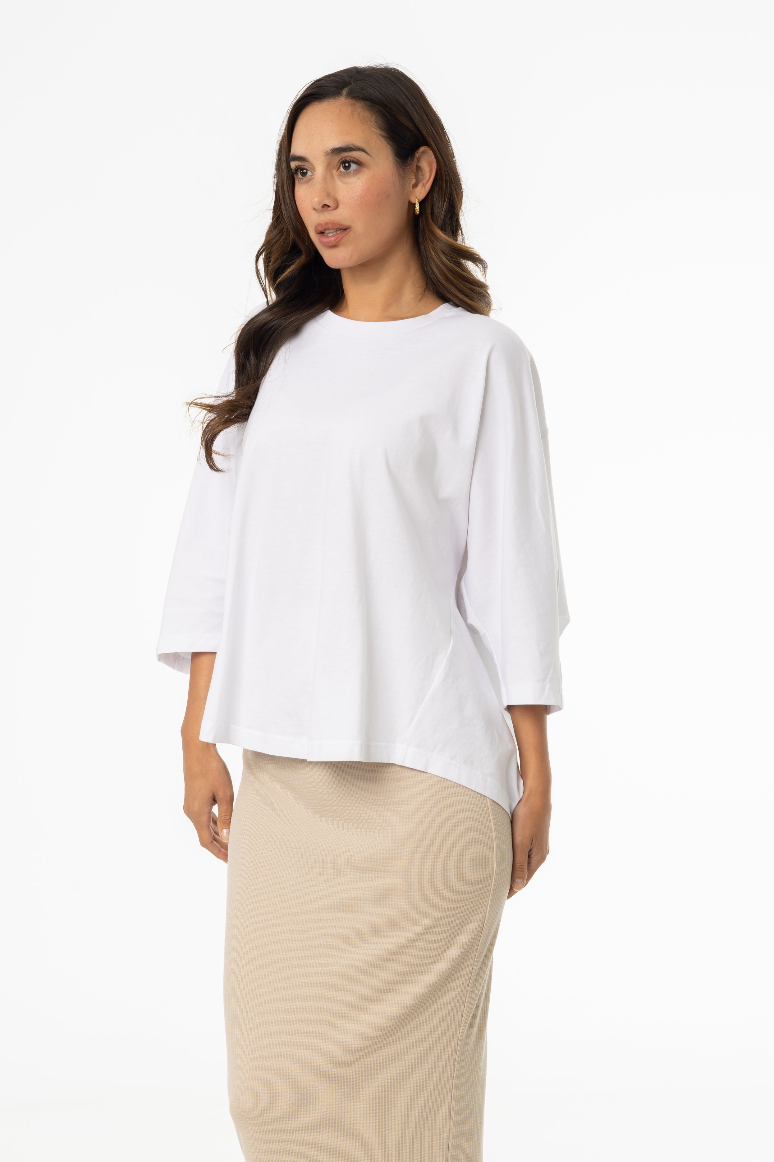 White Oversized Dolman 3/4 Sleeve T-Shirt for Women - Comfortable Loose Fit Casual Top for Everyday Wear, Work & Weekend Outfits