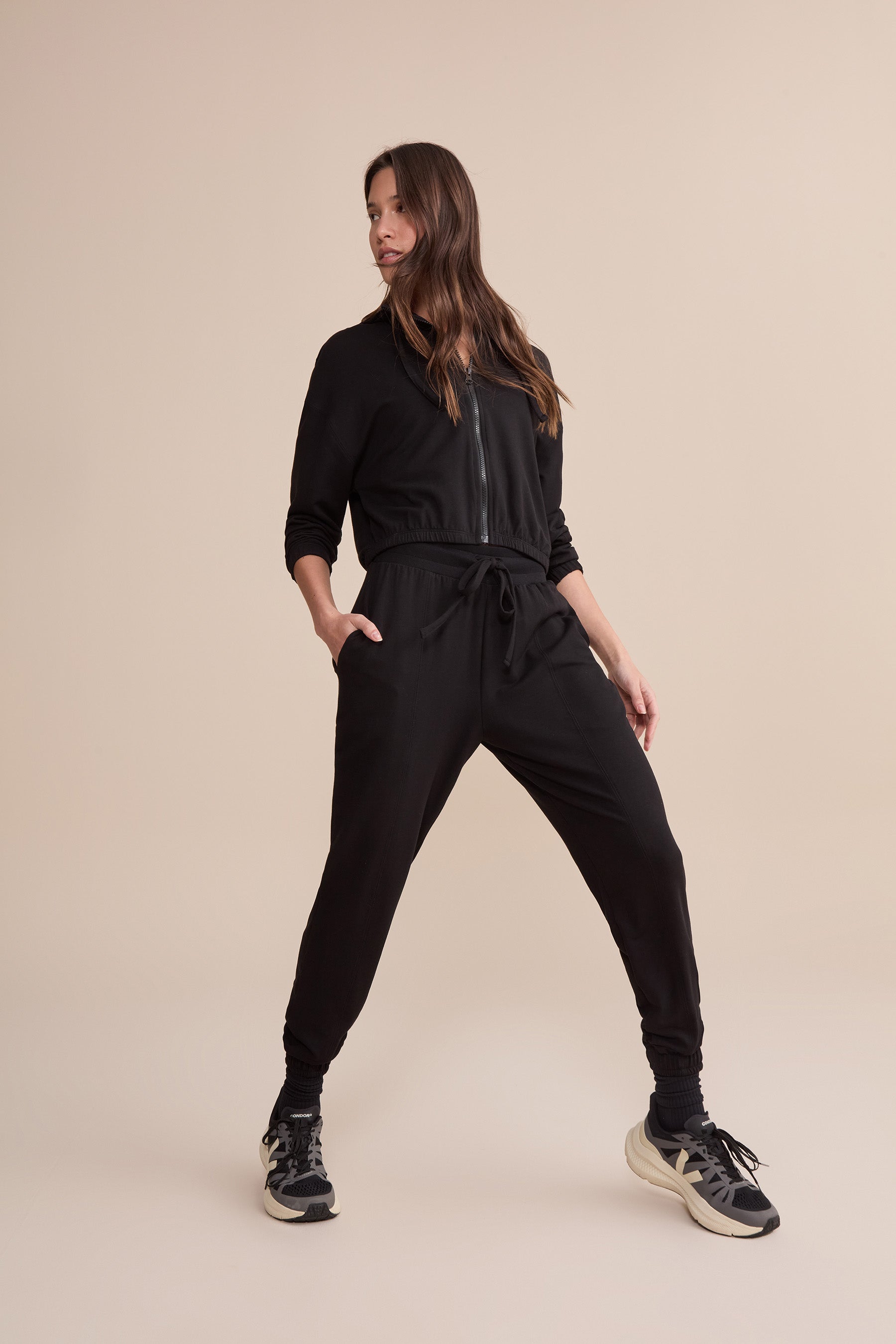 Stylish Urban Fleece Jogger Pants for Men & Women - Comfortable Lounge & Workout Pants - Perfect for Running, Yoga, and Casual Wear
