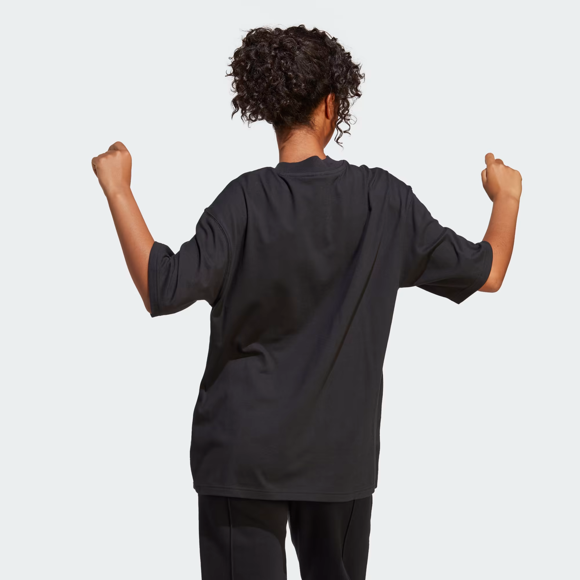 Adidas Women's Yoga Boyfriend T-Shirt - Soft & Comfortable Workout Tee for Yoga, Gym & Casual Wear