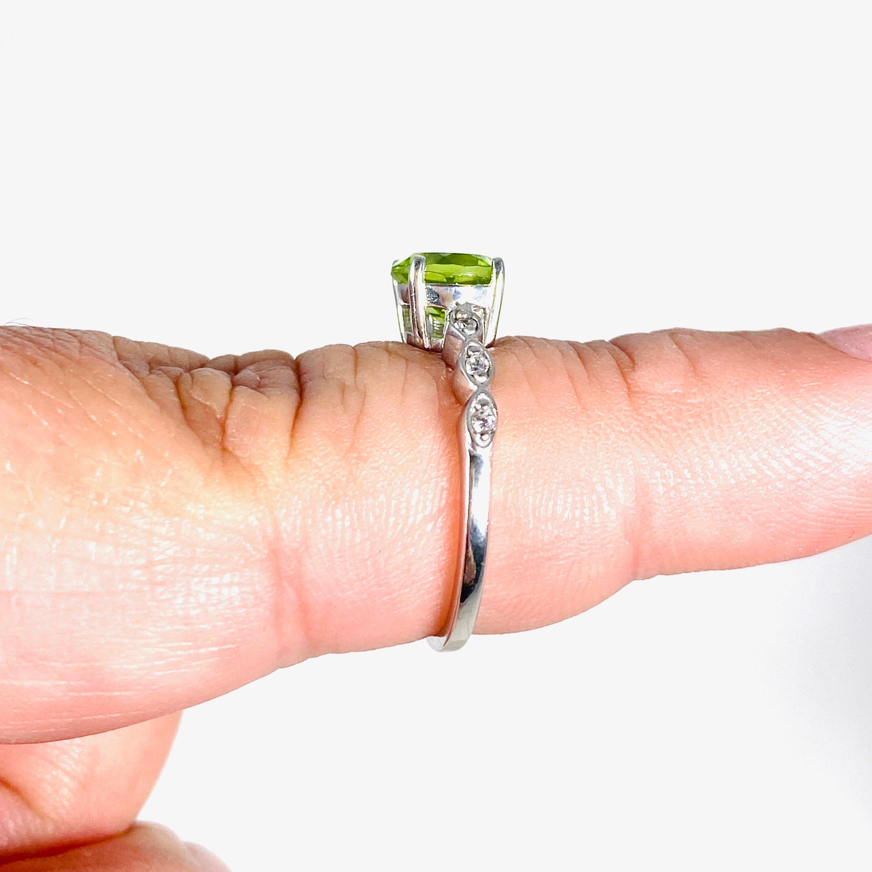 Peridot Round Faceted Ring with CZ Stones - 925 Sterling Silver Jewelry for Women - Perfect for Engagement, Wedding & Everyday Wear